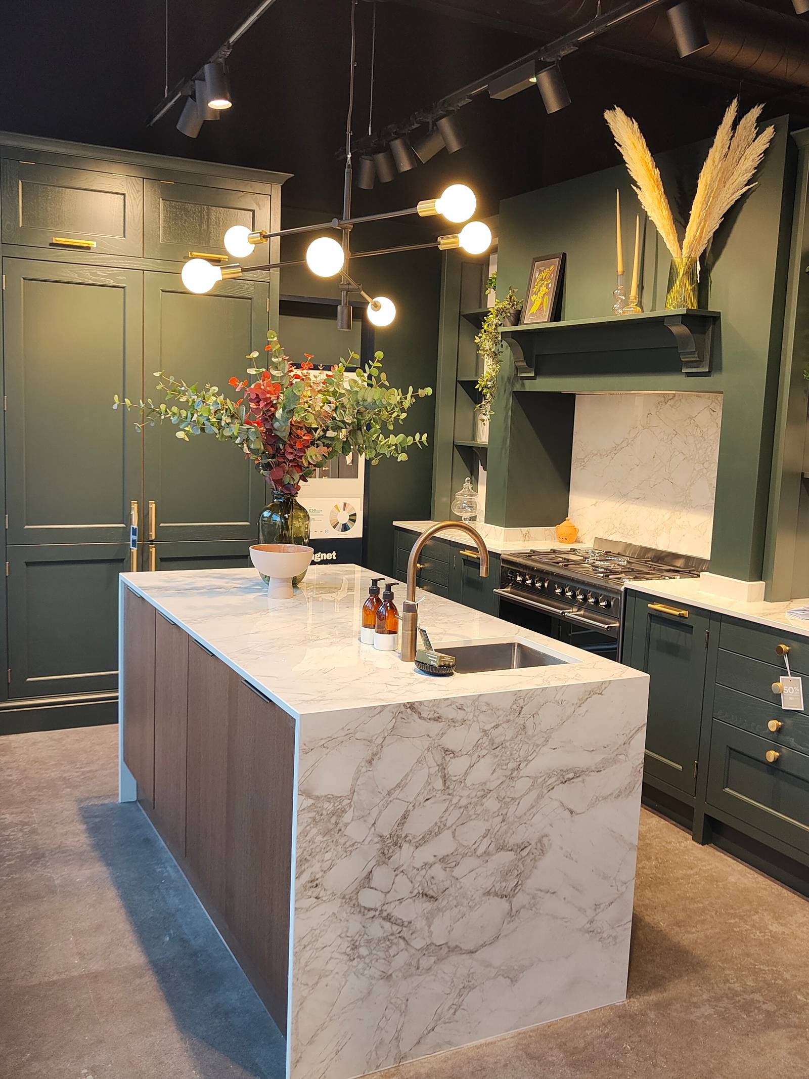 Kitchen Showrooms Reigate