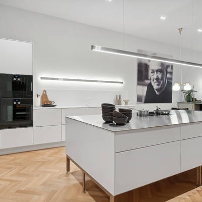 Avantgarde Glacier White udstillingskøkken