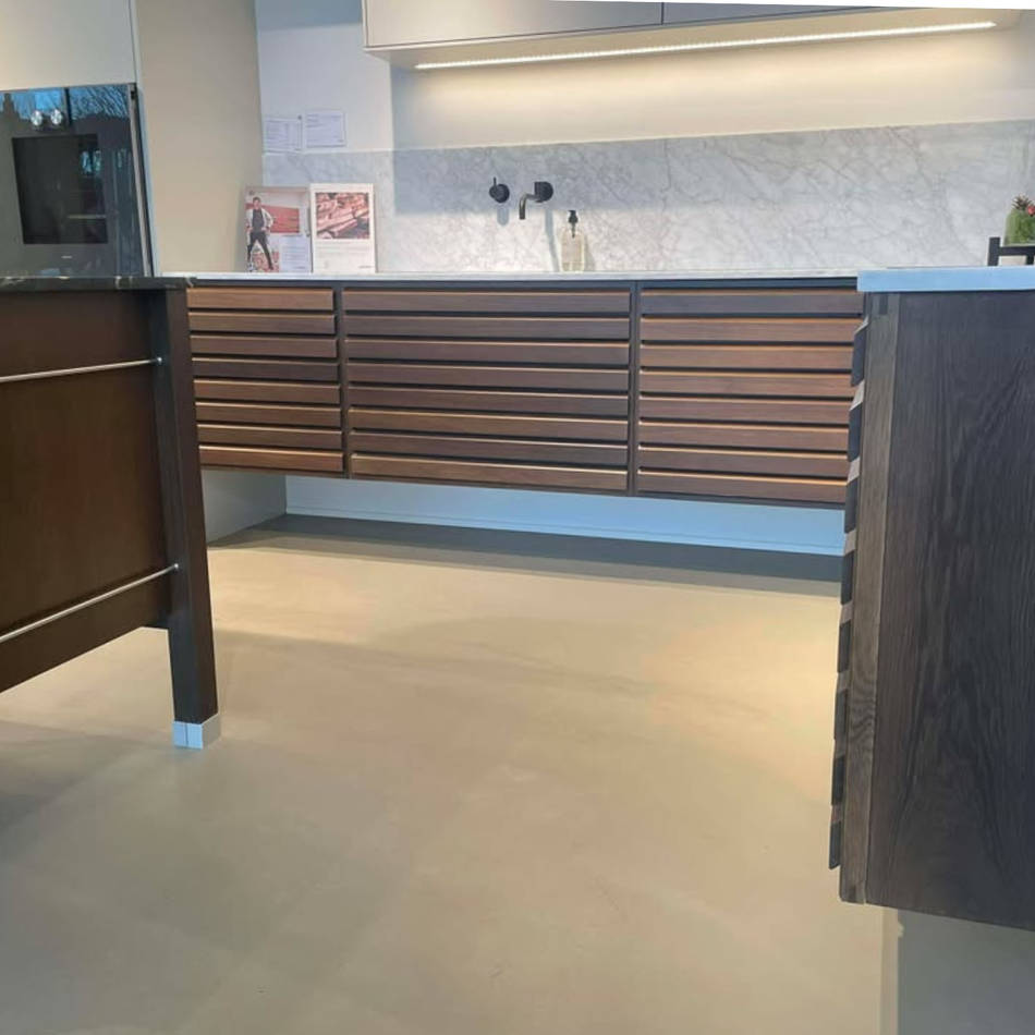 Udstillingskøkken Classic røget eg