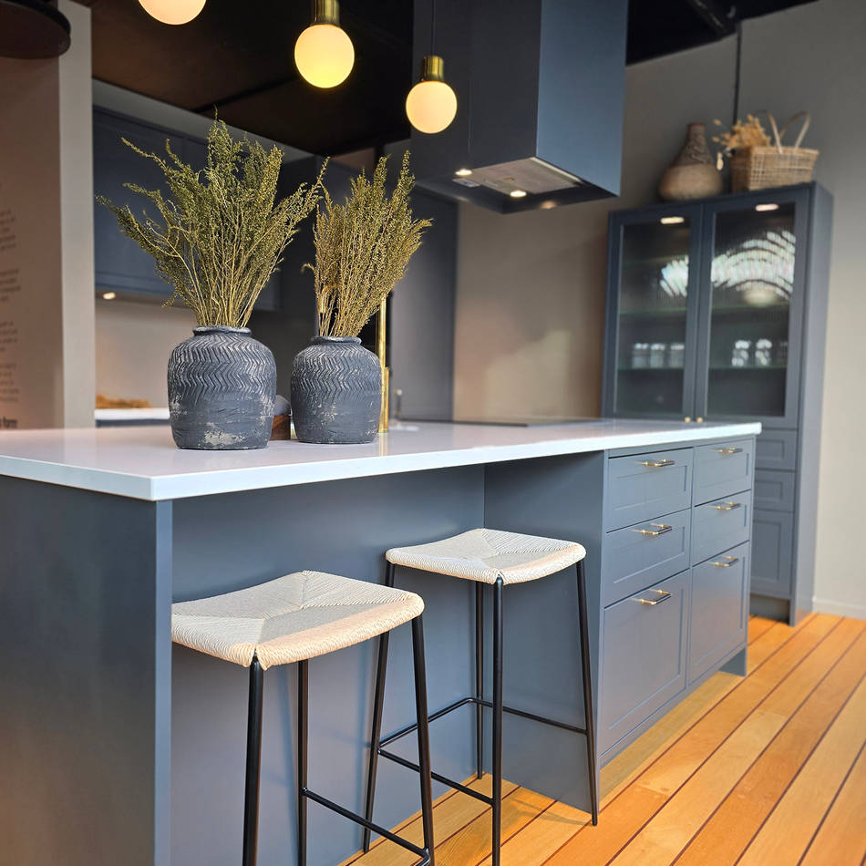 Shaker-kjøkken i antracitgrå