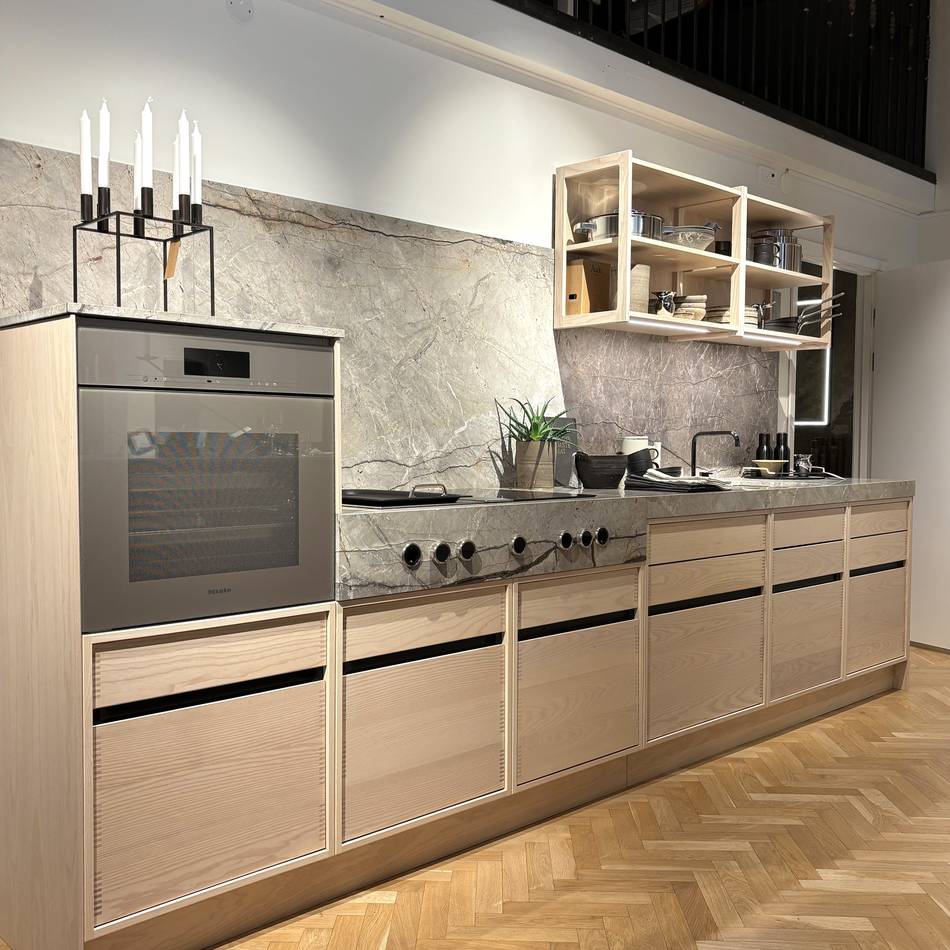 Copenhagen Vit Ask, Stenskivor & Fläkthäll