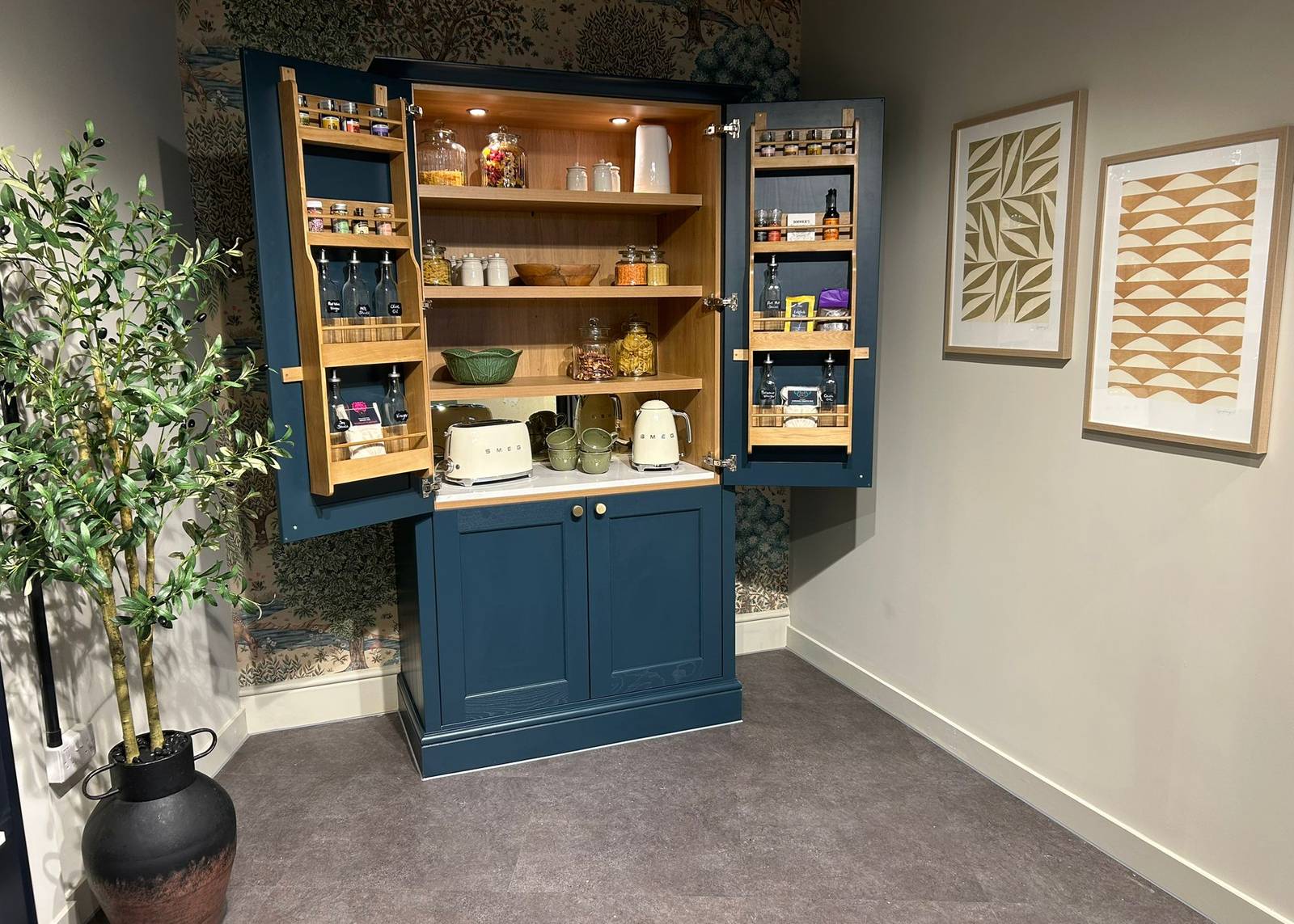 Kitchen design showrooms near me