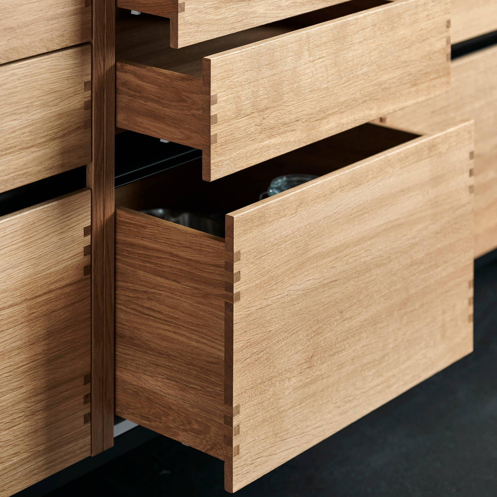 Glød fingertappet massiv eg træskuffer