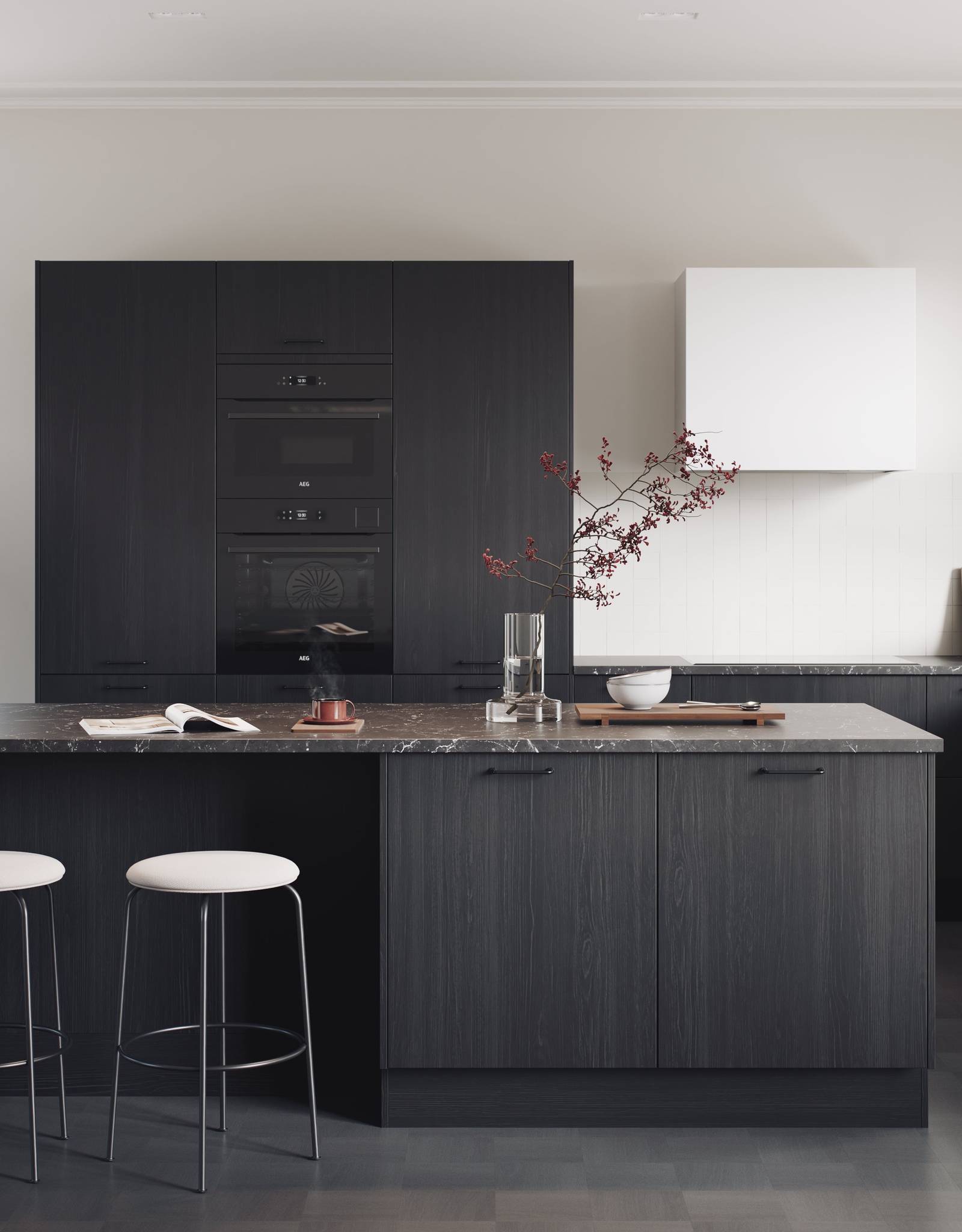 Moderne kjøkkenmodell med slette og slitesterke melaminbelagte fronter i stående trestruktur, sort eik og marmor benkeplate