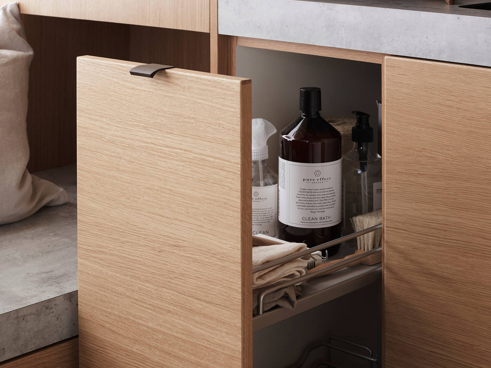 Marbodal Arkitekt plus ek - Utdragbart inrede för extra förvaring i små utrymmen.