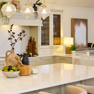 Ludlow kitchen in Parchment.