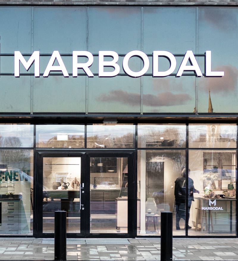 Fasad och entré till Marbodalbutik