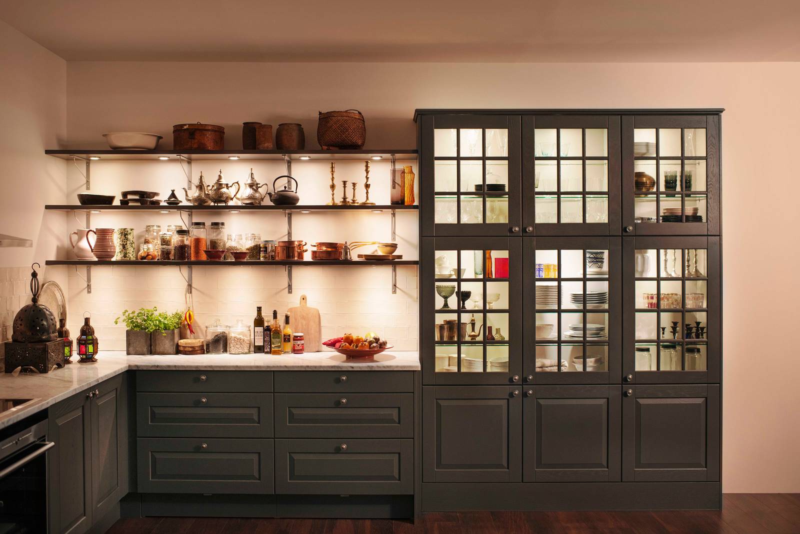 Lindö ek Granit - kök från Marbodal