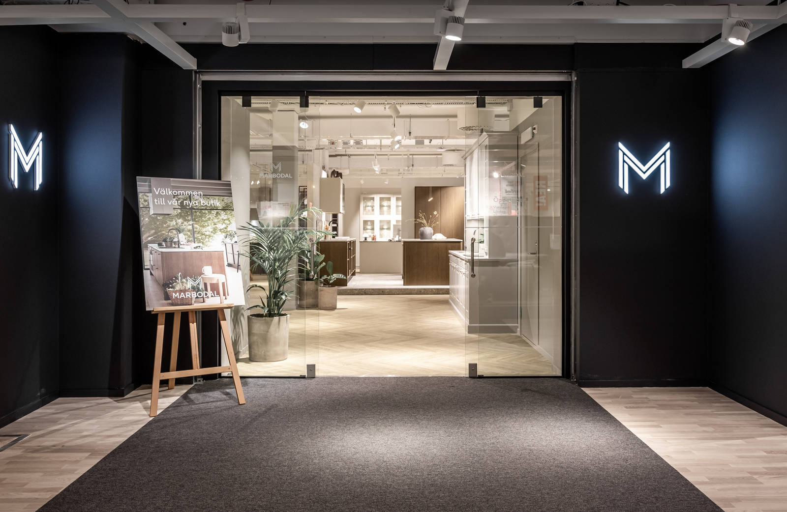 Entré till Marbodals butik och utställning