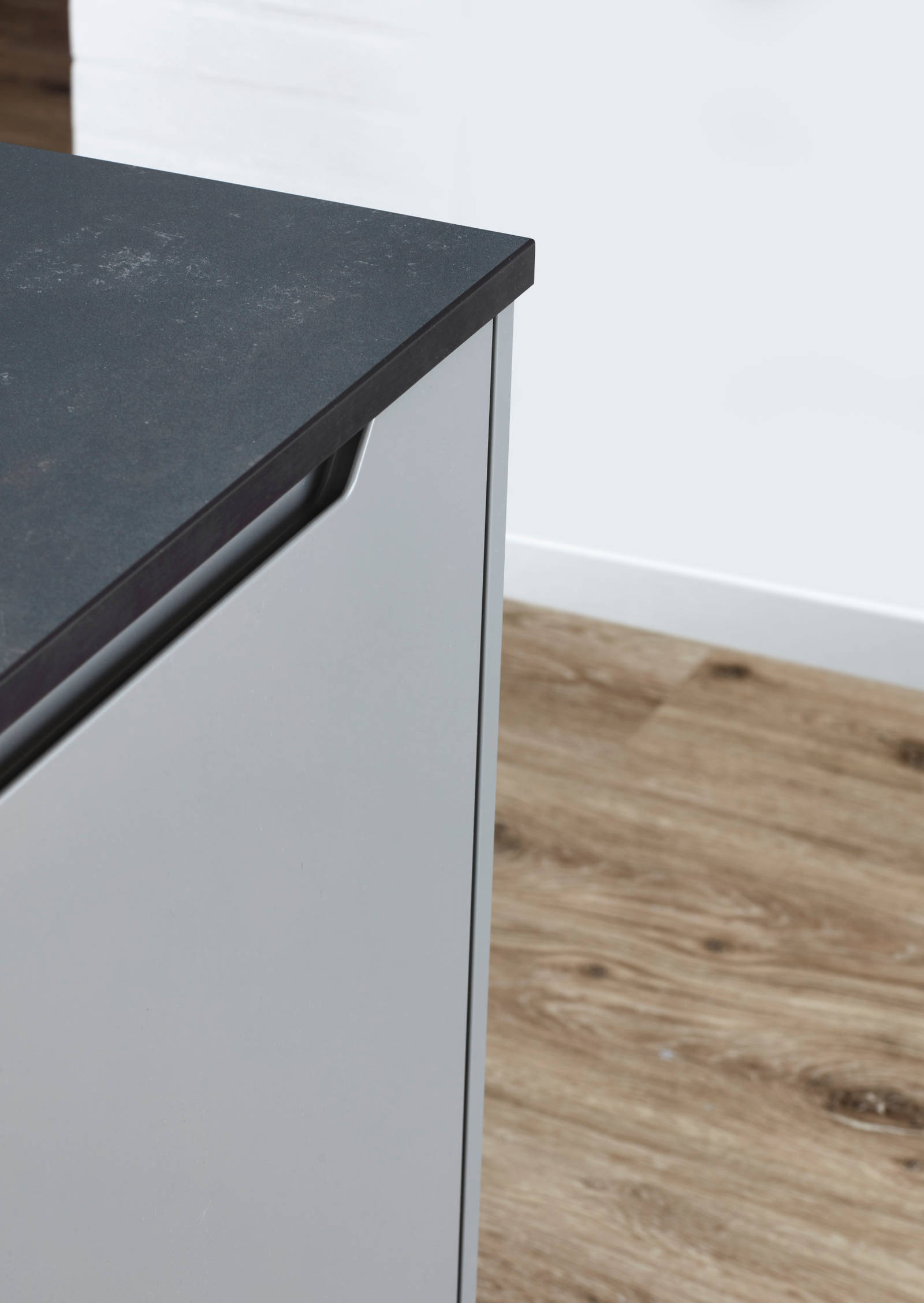 Urban køkken træfiner hjørne bordplade