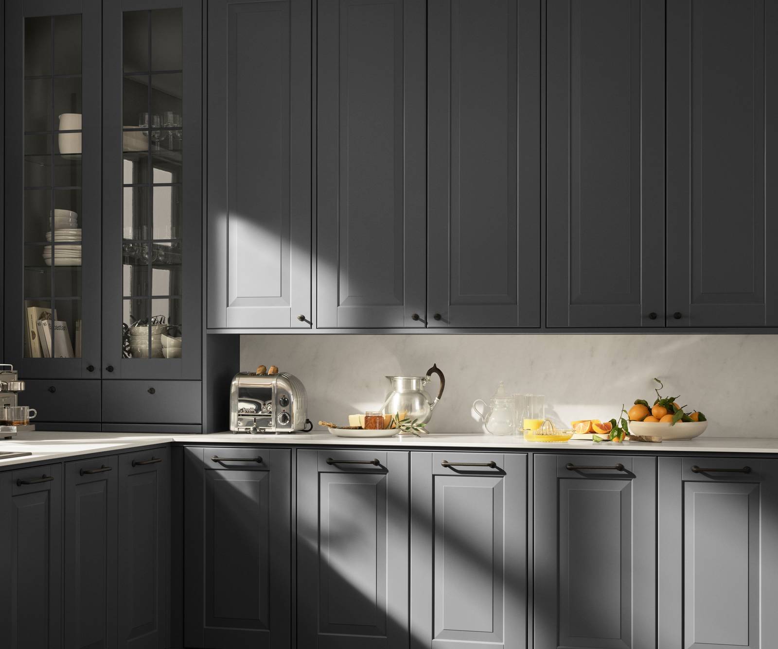 Lindö Granit  i PLUS-utförande med platsbyggd känsla. Bänkstående vitrin skåp med lådor. Bänkskiva kvartskomposit