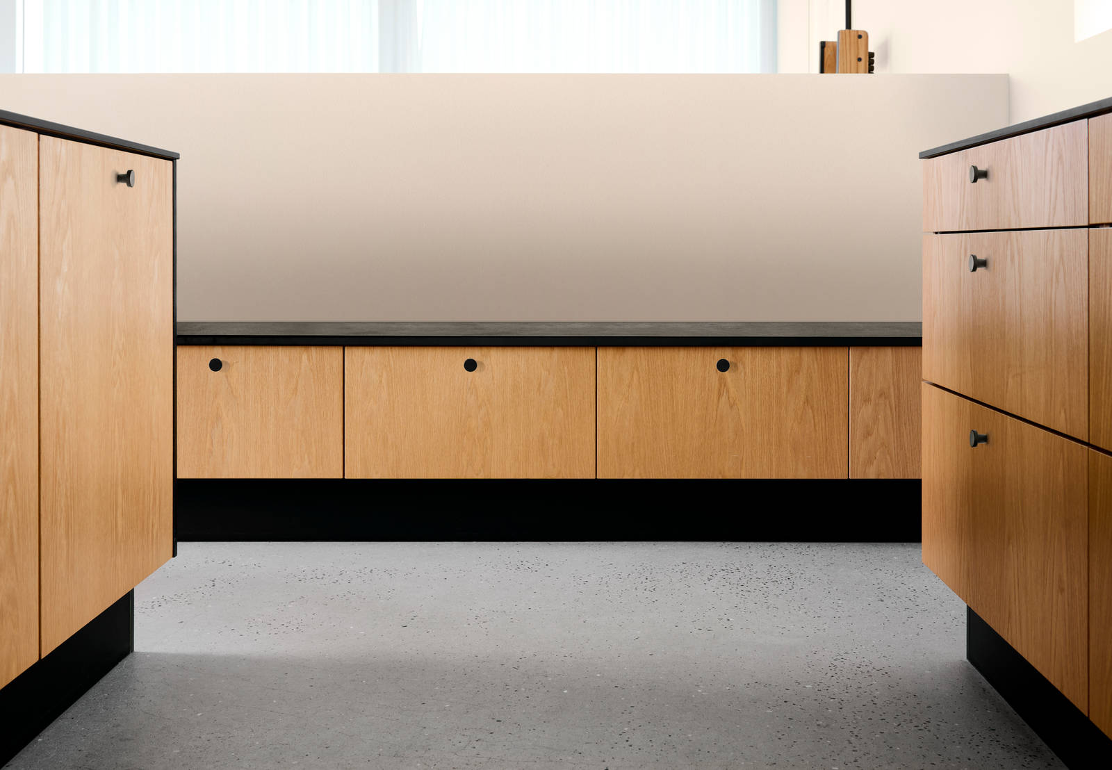 Athena køkken lodret finer