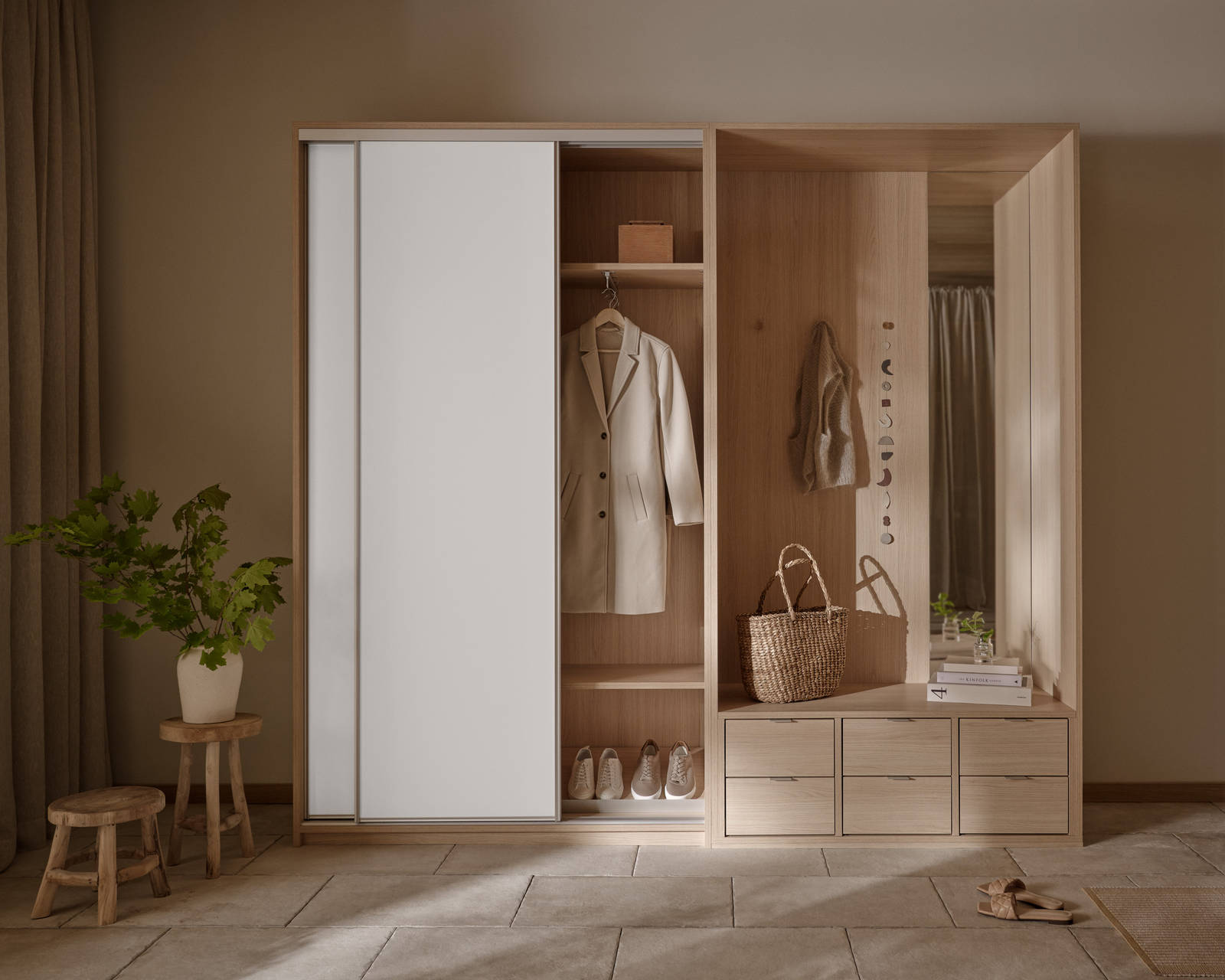 Hvit skyvedør i lys tre garderobeskap