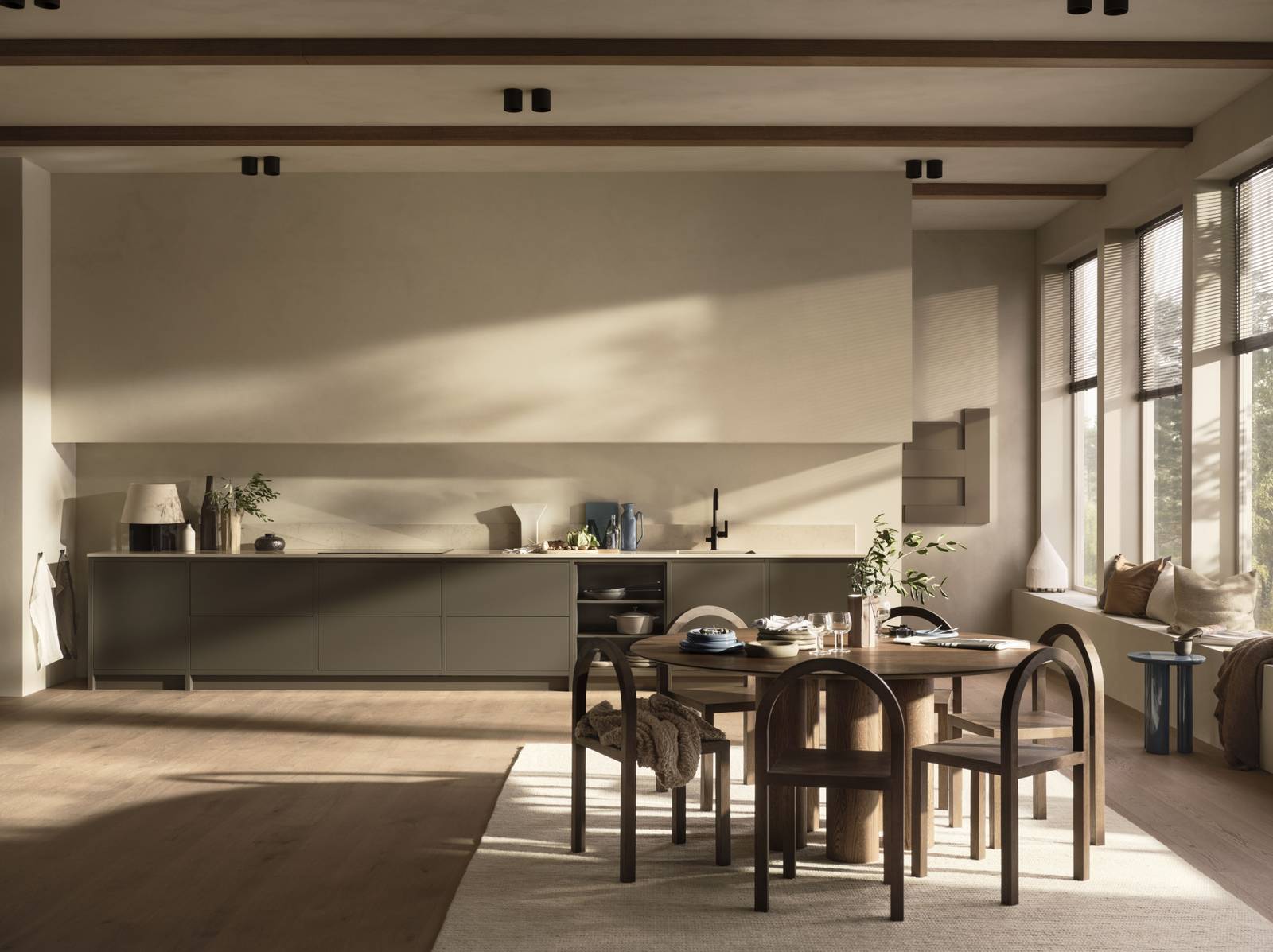 Varm minimalisme hele rummet