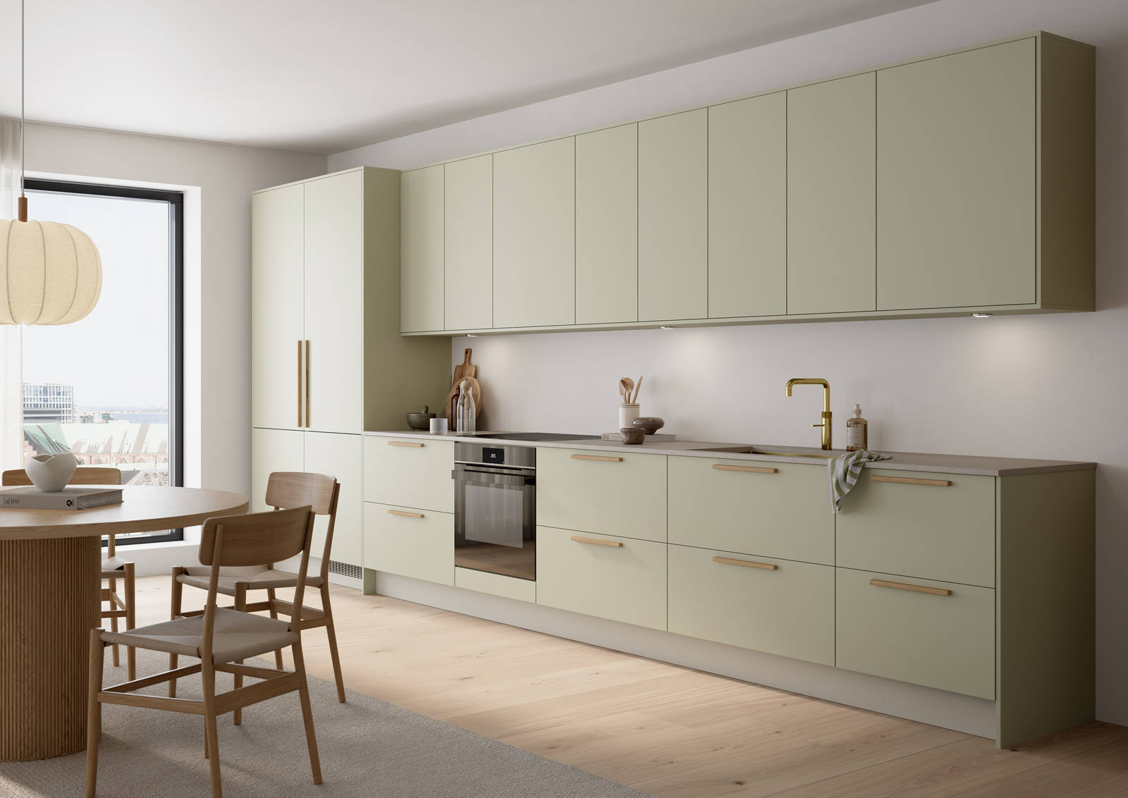 Mat og silkeblødt laminatkøkken Cover i Soft laminat med køkkenø fra INVITA med et seamless udtryck i farve Mos