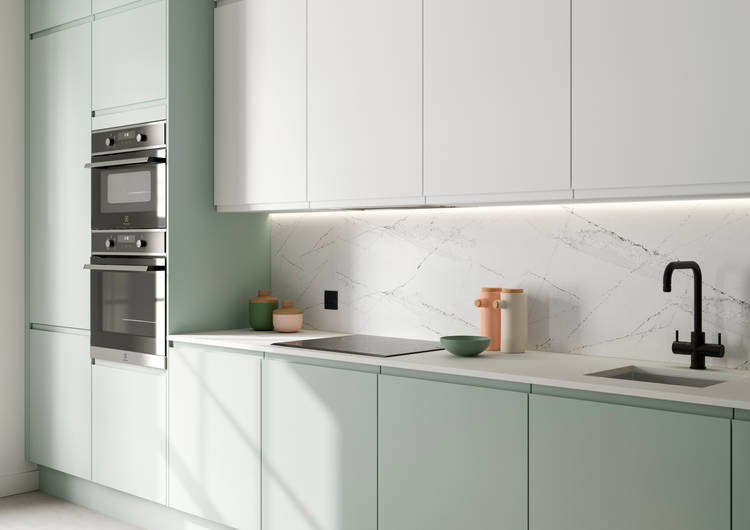 Luna Kitchen from Magnet. An affordable handless look with integrated J Pull doors for a stylish and modern look.