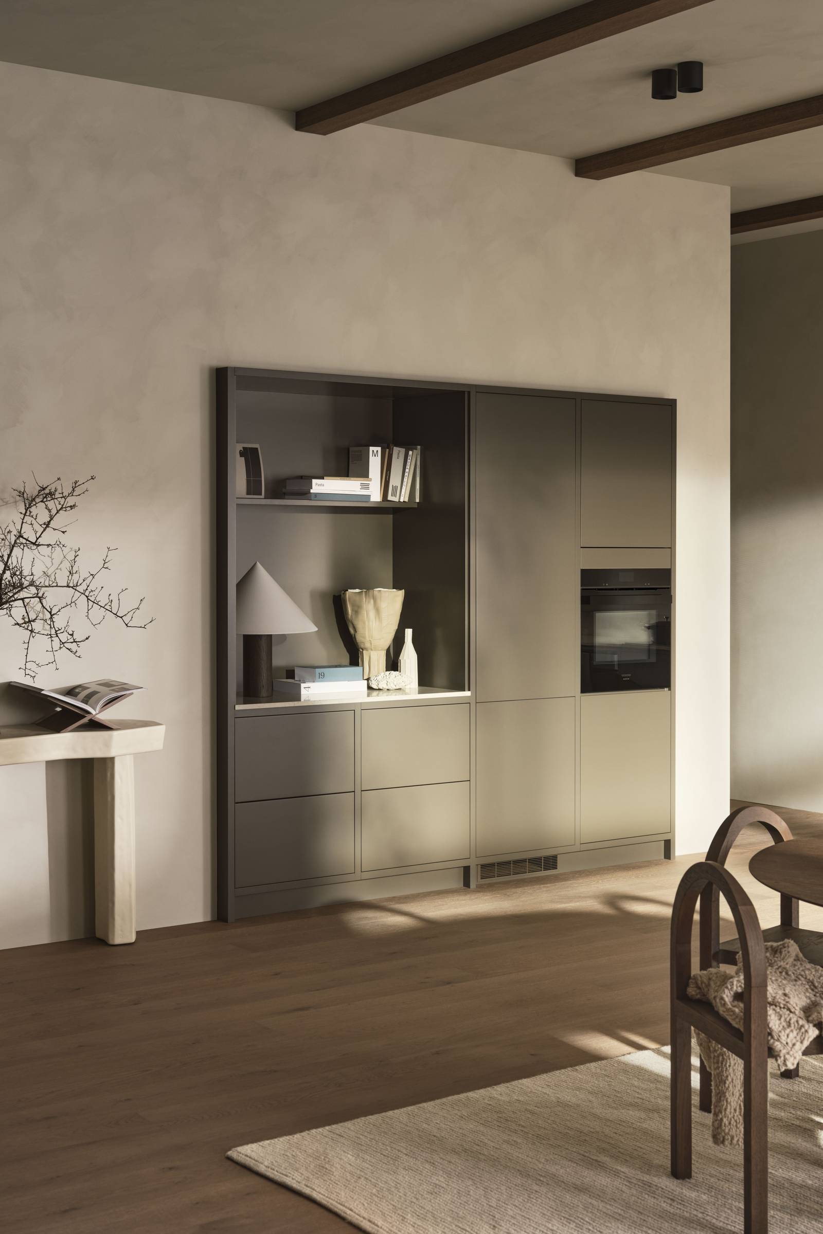 Varm minimalisme indbyggede skabe