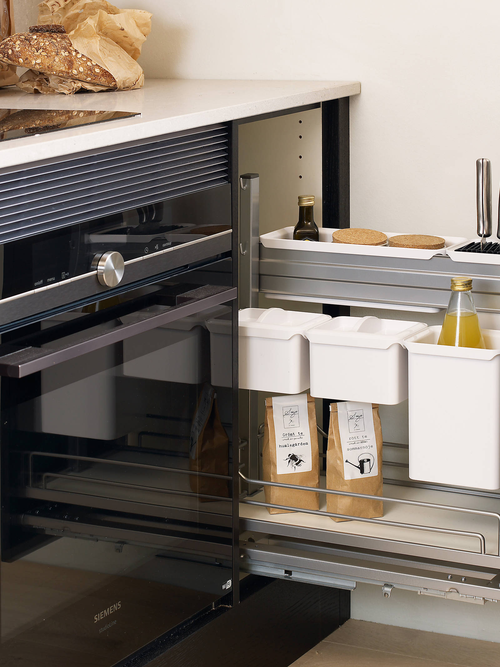 Dispensa uttrekkbar hylle