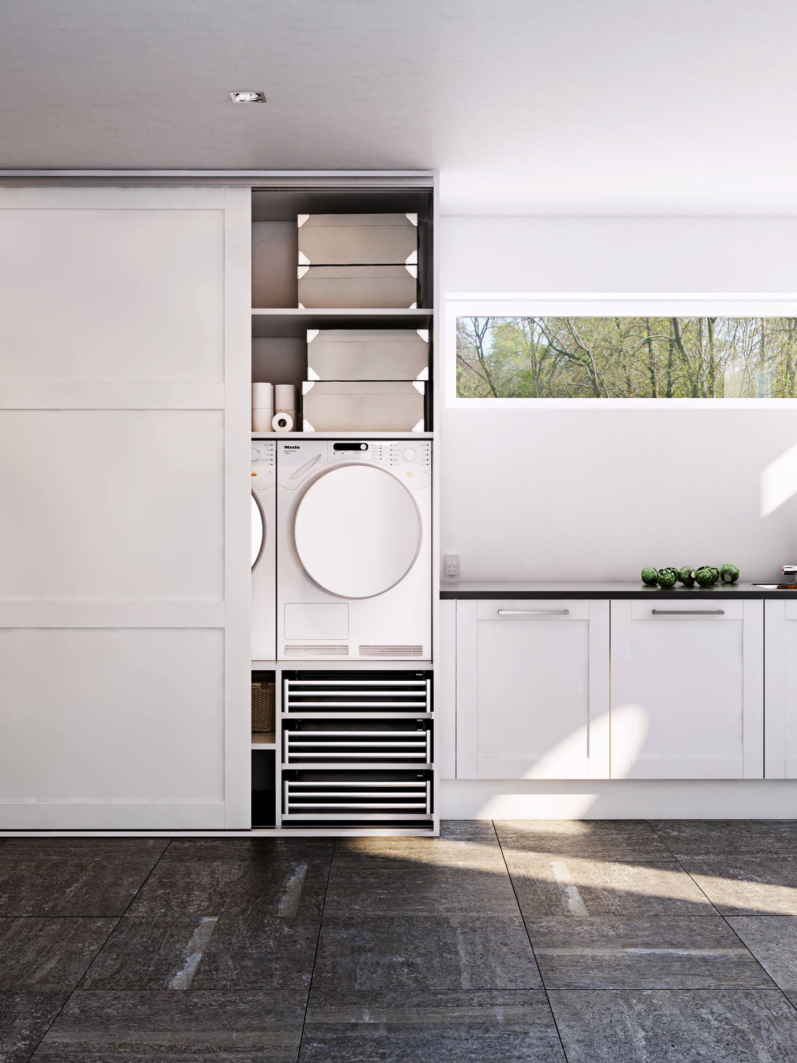 Hvit skyvedør i vaskerom