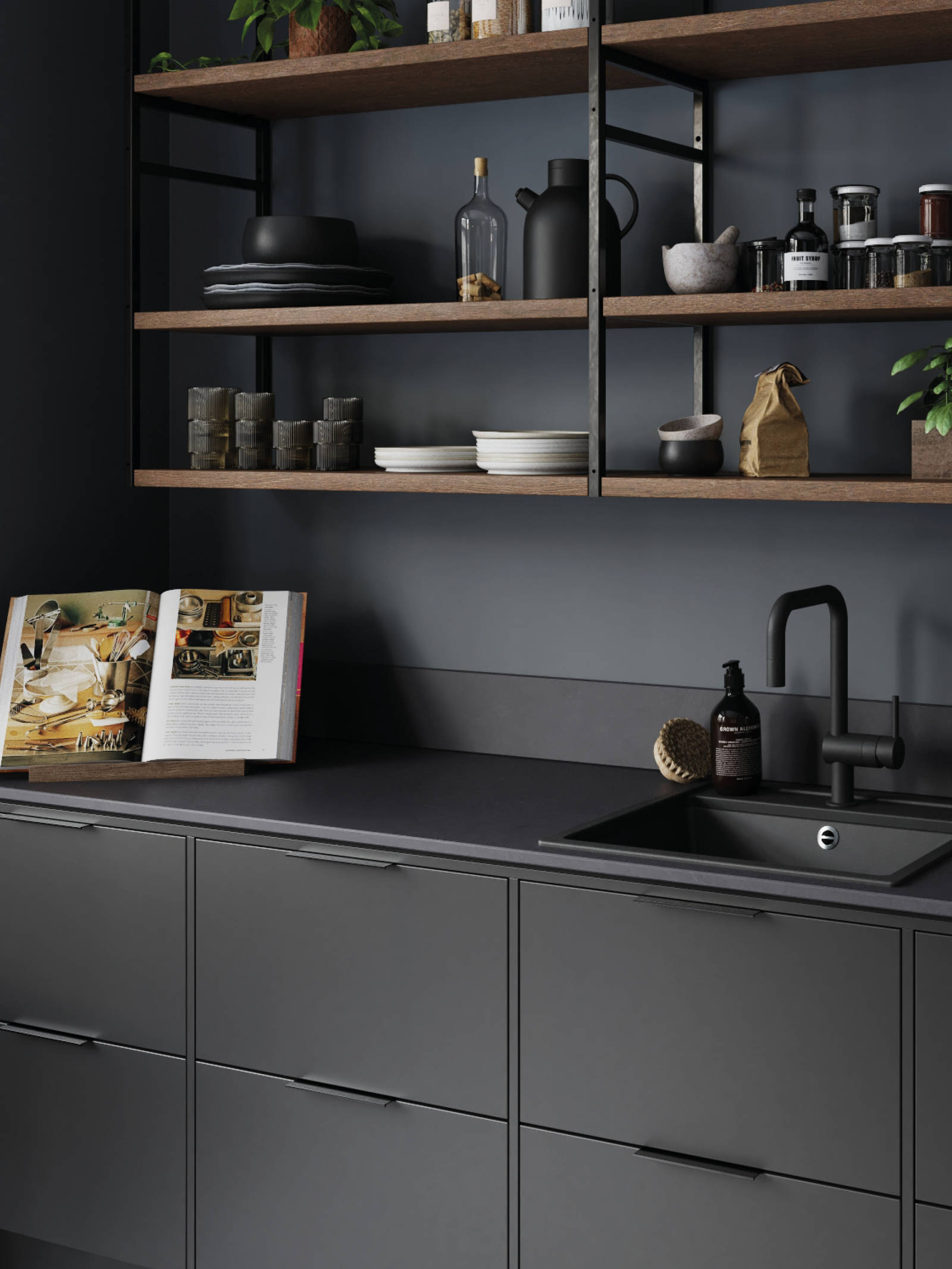 Mørk grå malte kjøkkenskap, sort vask og håndtak, åpne metallramme hyller i  brunbeiset farge