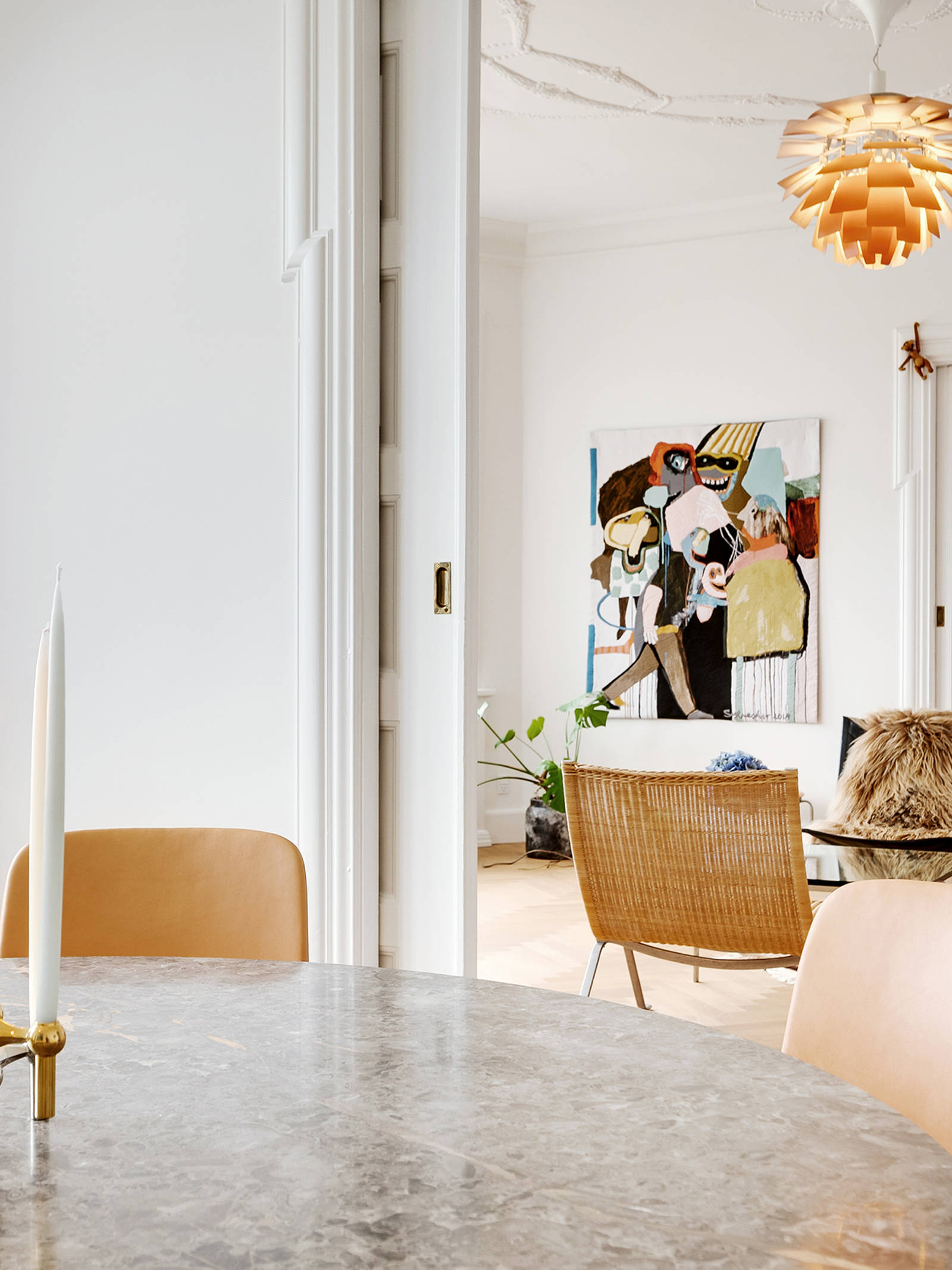 Herskabslejlighed med kunst og designklassikere