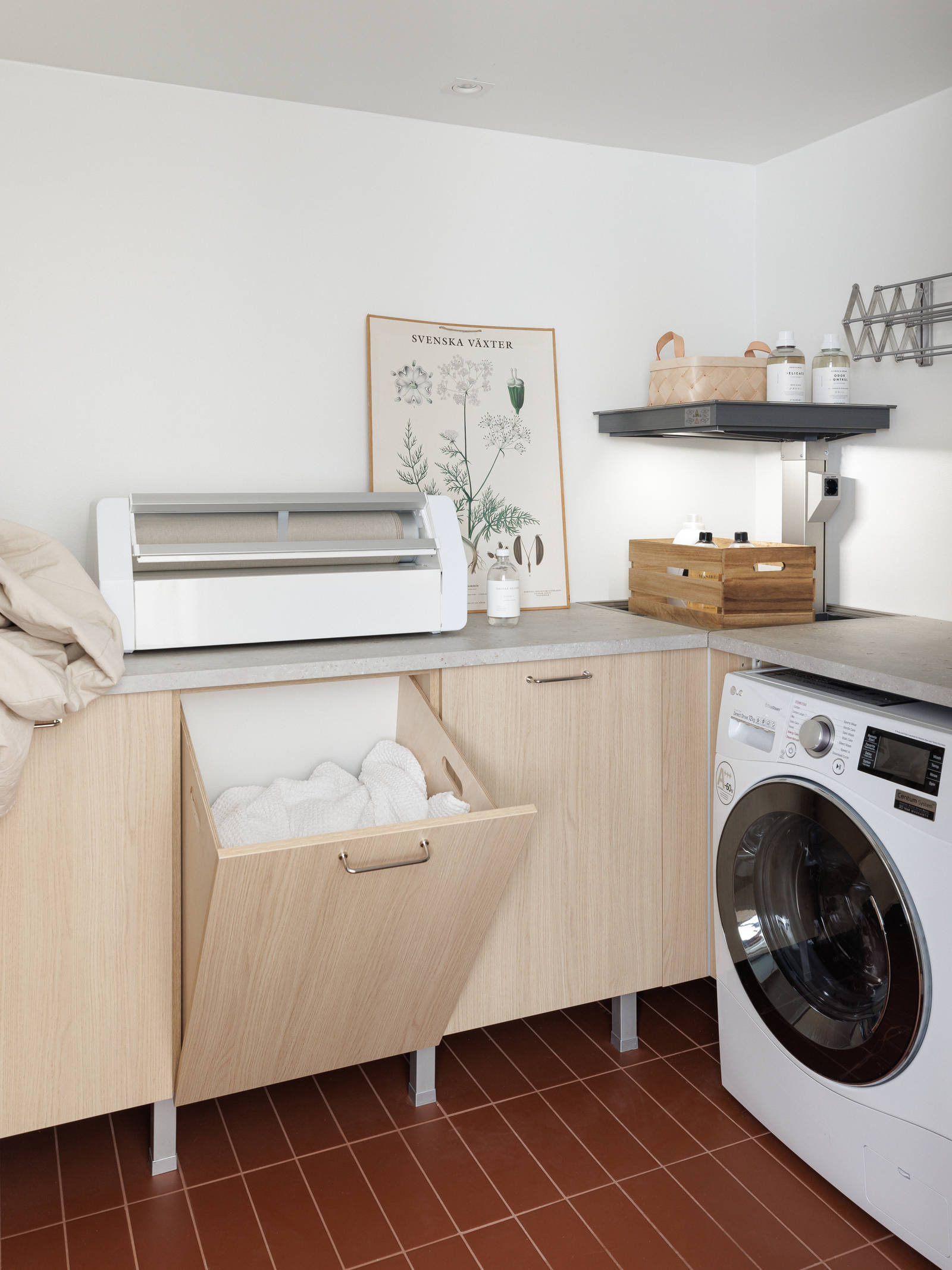 Aito luonnonväri tammi Novartin pesutupa.