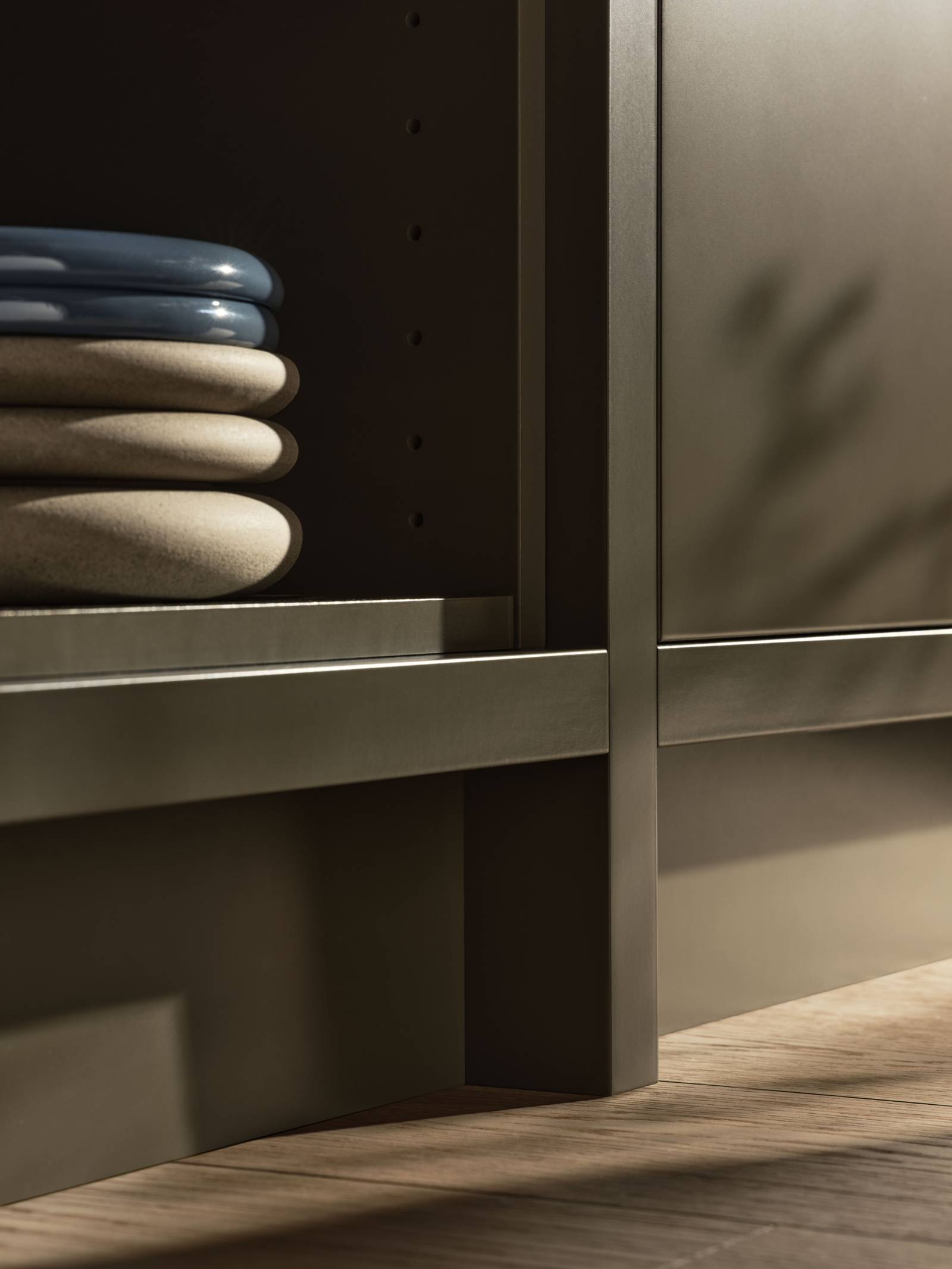 I samarbeid med designeren Lotta Agaton har vi skapt kjøkkenkonseptet Varm minimalisme – en skandinavisk tolkning av minimalisme som forener enkelhet, kreativitet og varme i en tidløs stil.