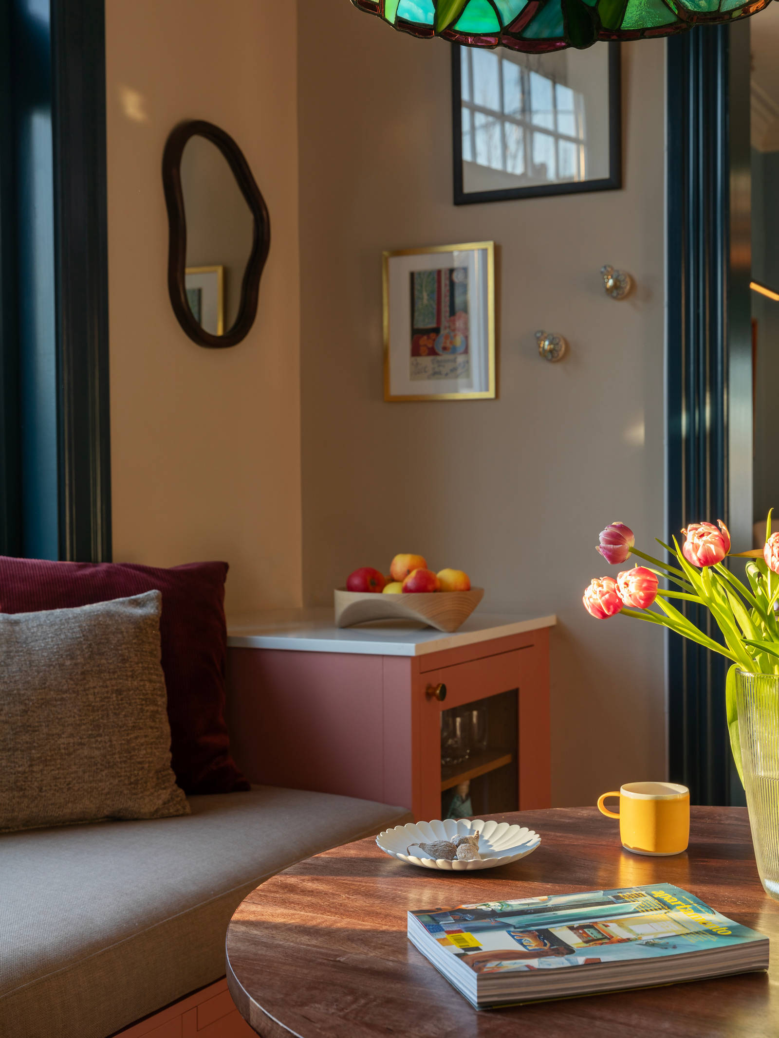 Med fargen Mild Sienna utviklet av Koi Fargestudio skapte familien et helt nytt kjøkken på Nordstrand.