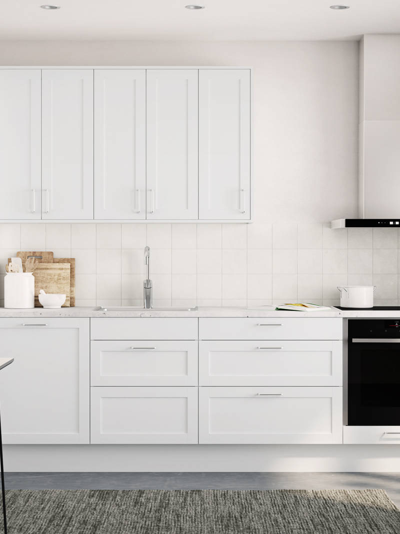 Rustikk og landlig kjøkkenmodell i heltre eik. Front med enkel ramme og slett fylling gjør at du kan variere uttrykket på kjøkkenet fra det helt moderne til det rustikke landlige preget alt etter hvilket tilbehør du velger.