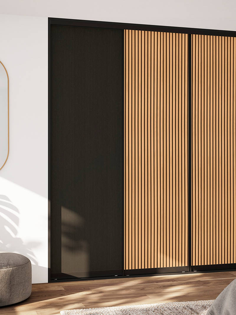 Skydedør lamel garderobe