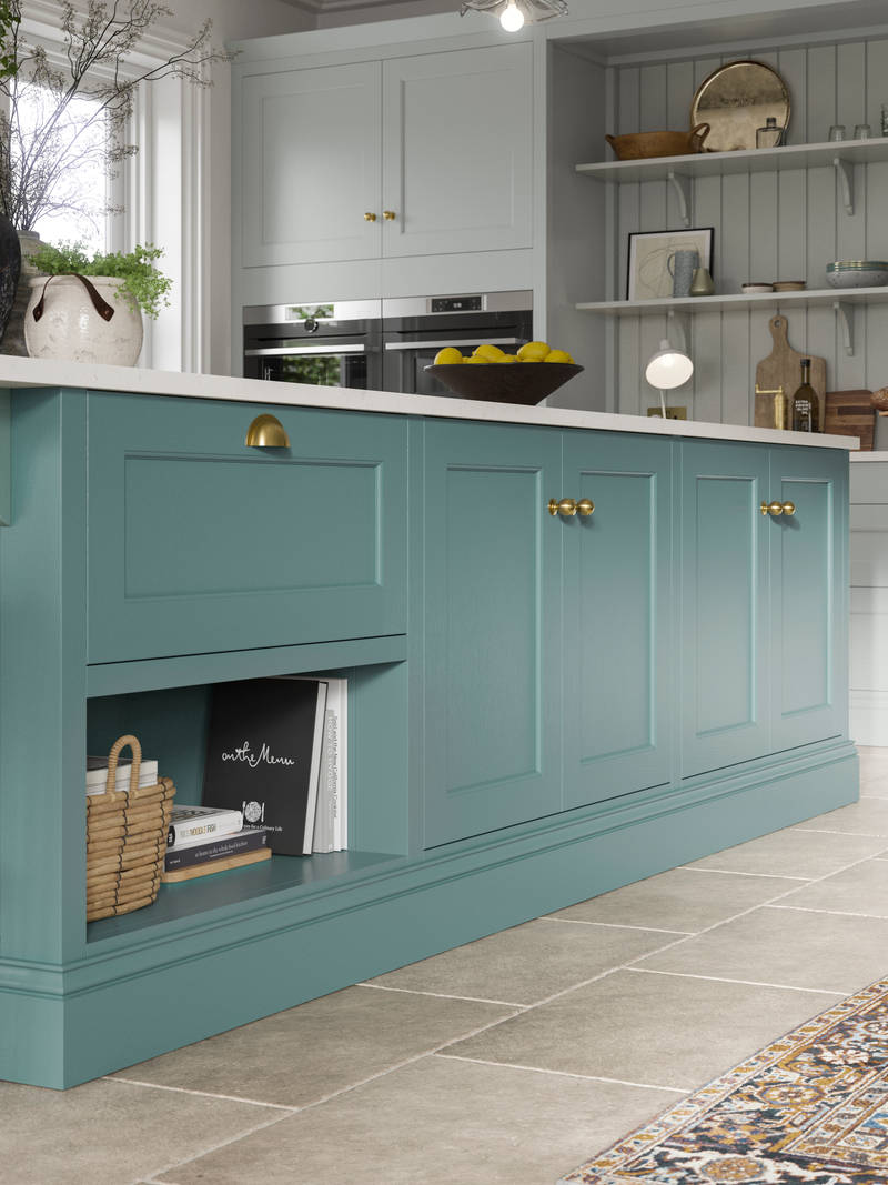A stylish blue kitchen with contemporary Shaker panelling.