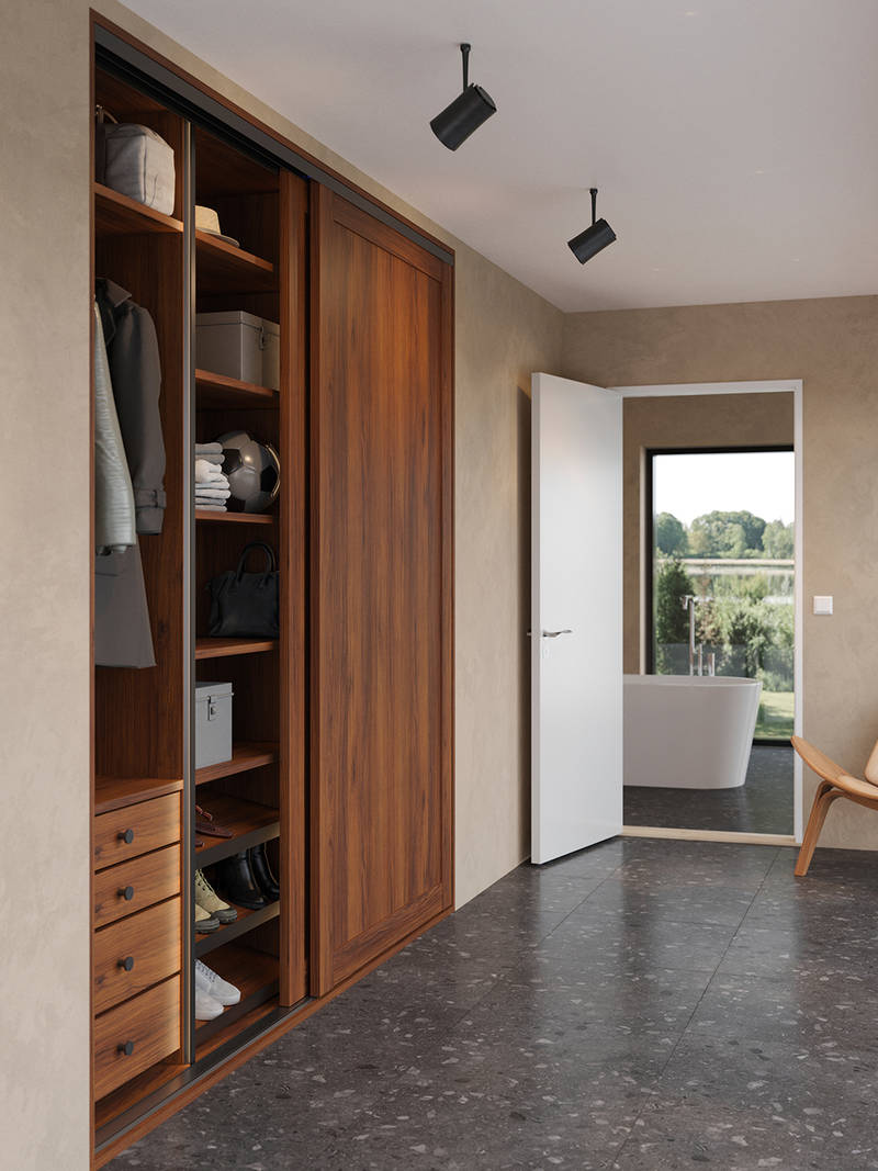 Gang med skyvedører i tre