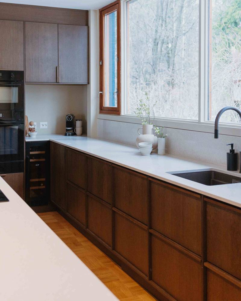 Forever Oak fra INVITA i brunbejdset eg.