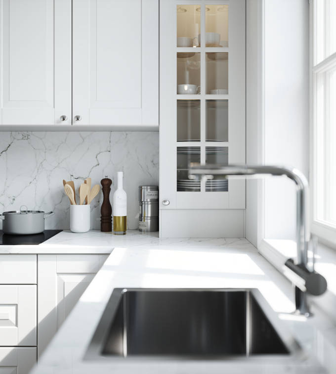 Lindö Frost - bänkstående vitrinskåp från Marbodal