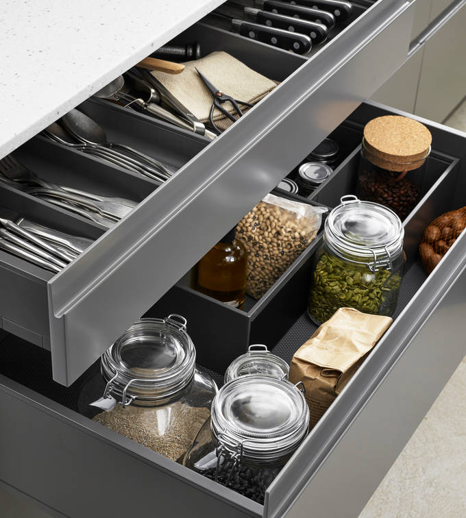 Marbodal Viken Åska- lådinredning med integrerat infräst grepp i lådfront