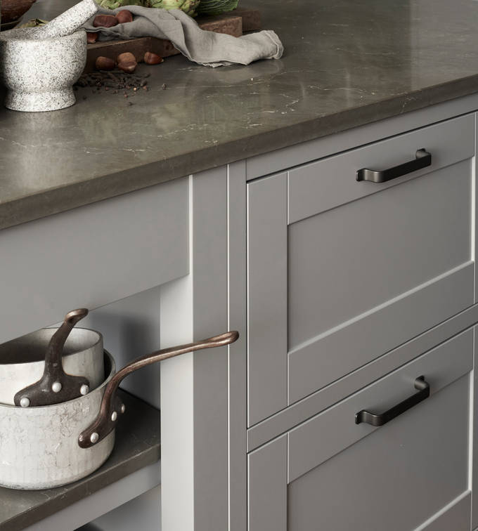 Marbodal Form Åska - avslutningshylla för köksö