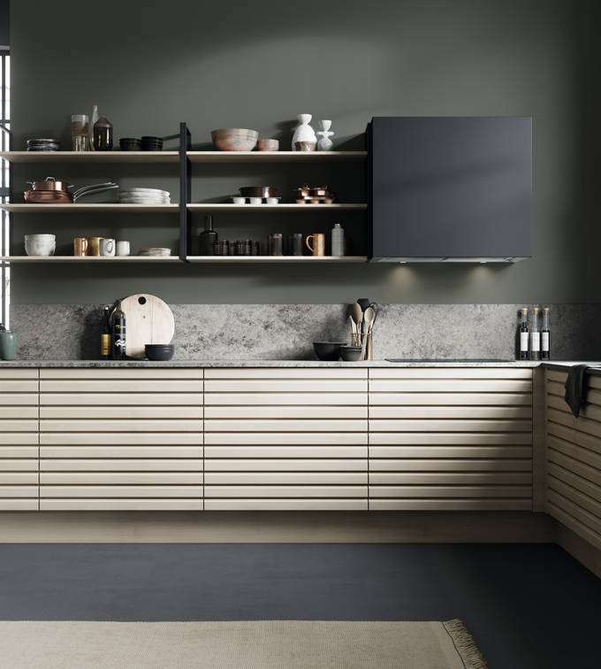 Kjøkkenmodellen Eikeli representerer en lun og nordisk eiketrend. Med sine malte lamellfronter i heltre eik, byr modellen på referanser til både kulinarisk bistro og urbane kafémiljøer.  Eikeli fåes kun som underskap.