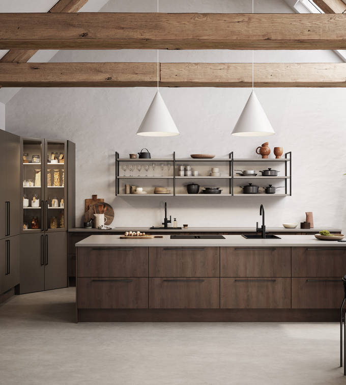 Kök Malevik brun i MFC med liggande trästruktur i kombo med målad kökslucka Arkitekt plus Bark- Marbodal