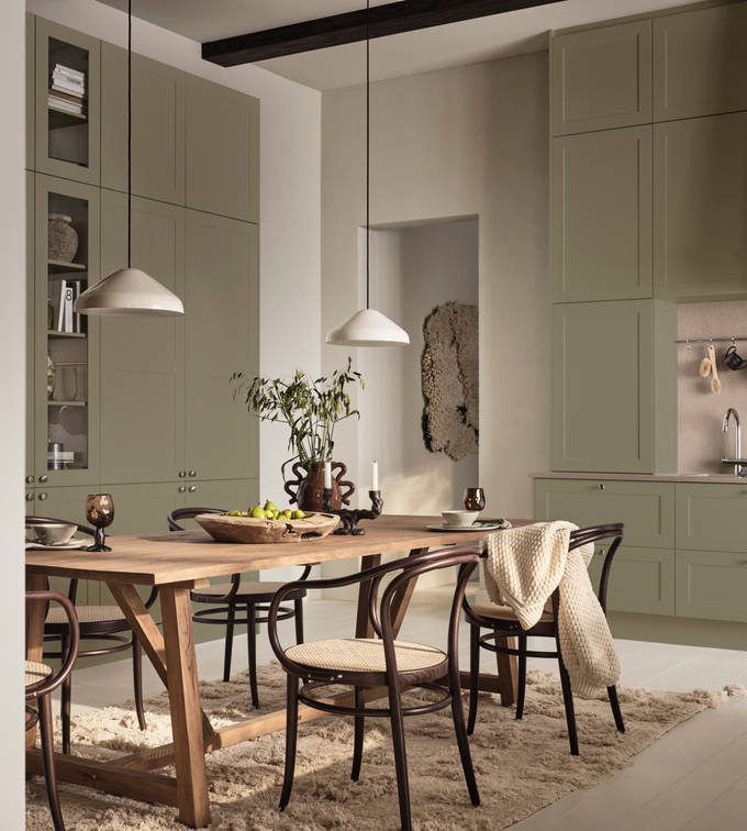 Scala er en klassisk kjøkkenmodell med moderne preg. Tidløs modell, med moderne linjer som gjør den relevant nå.