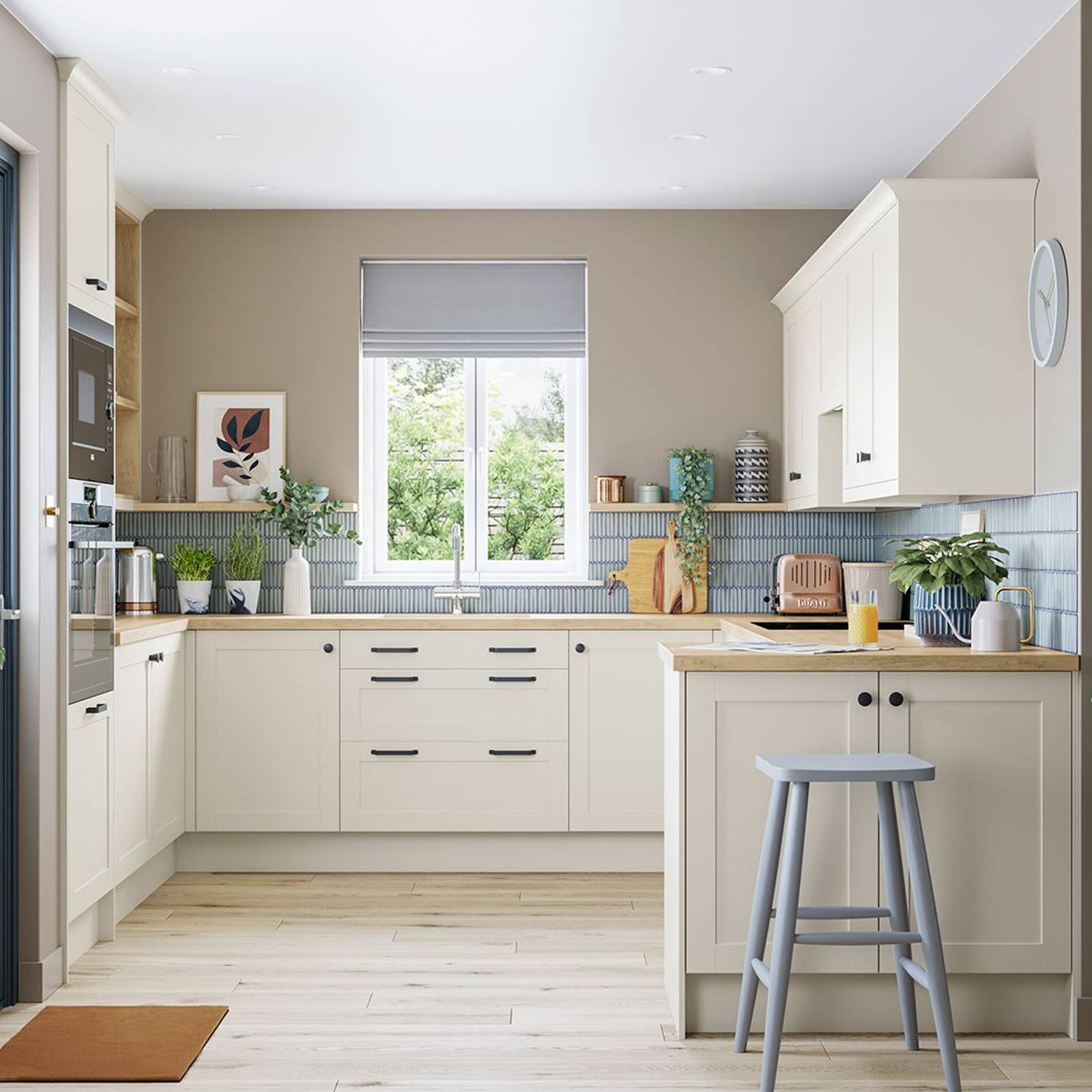 Tatton Kitchen by Magnet. A beautiful easy to use kitchen with traditional features with stylish modern touches.