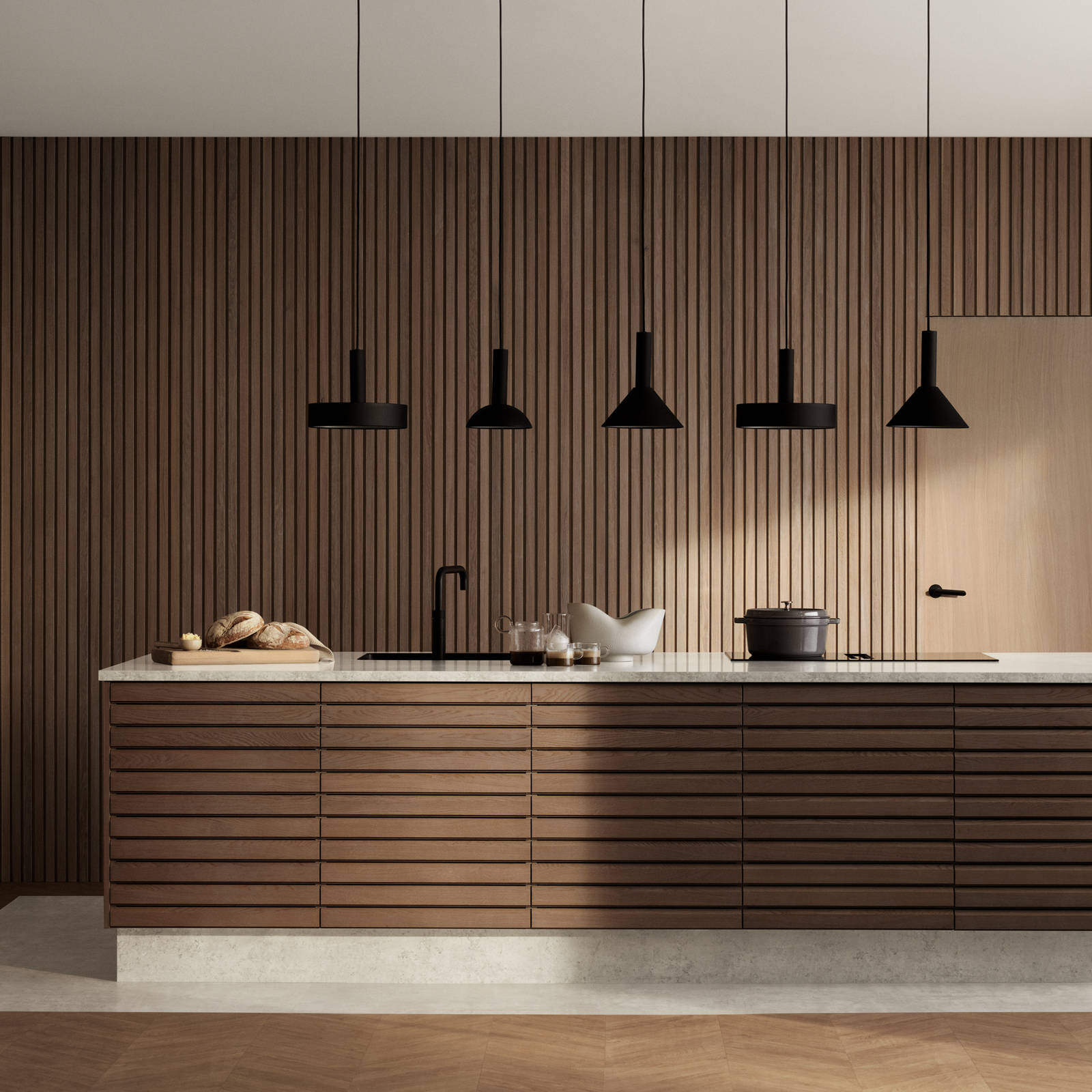 Kjøkkenmodellen Eikeli representerer en lun og nordisk eiketrend. Med sine malte lamellfronter i heltre eik, byr modellen på referanser til både kulinarisk bistro og urbane kafémiljøer.  Eikeli fåes kun som underskap.