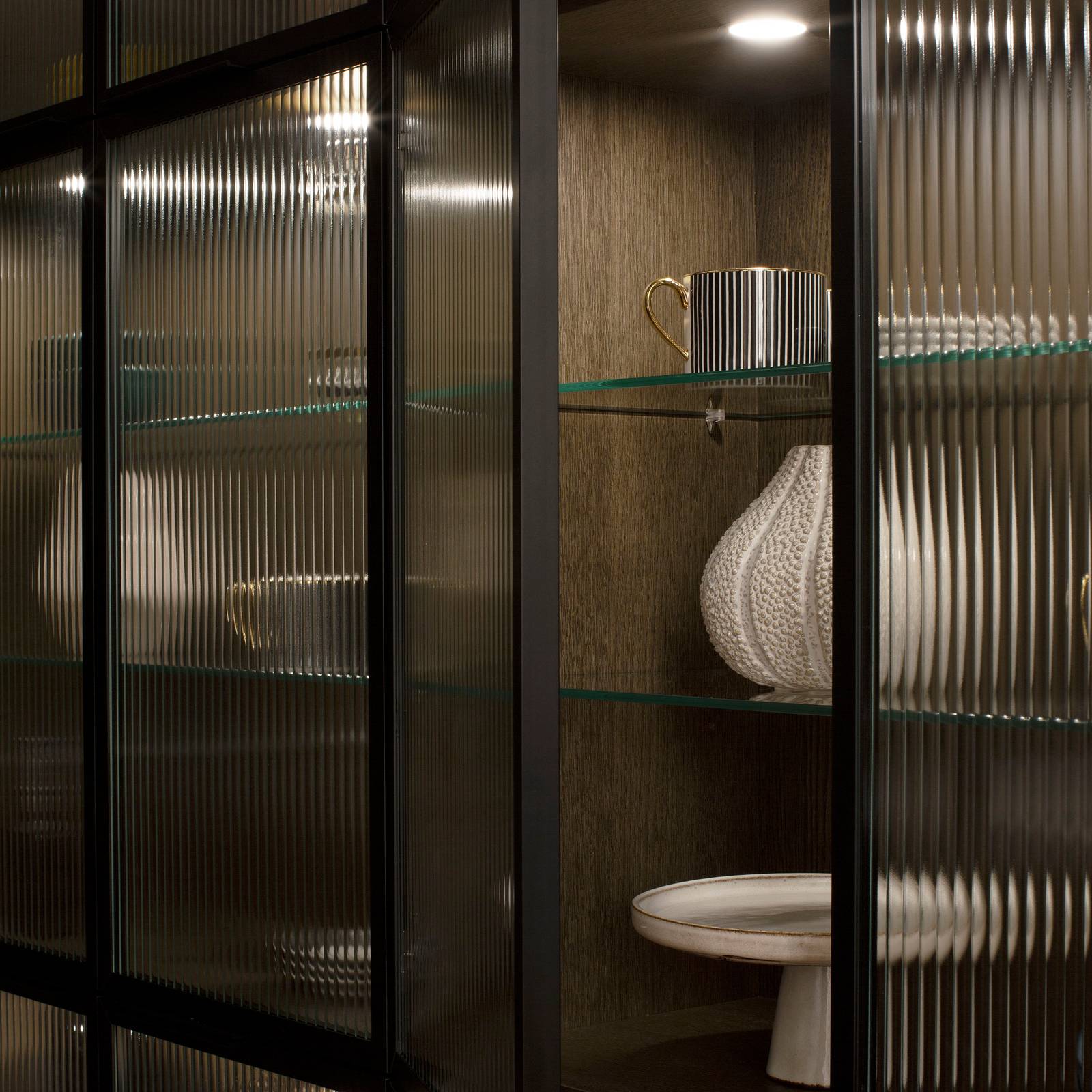 Forever Oak vitrineskab