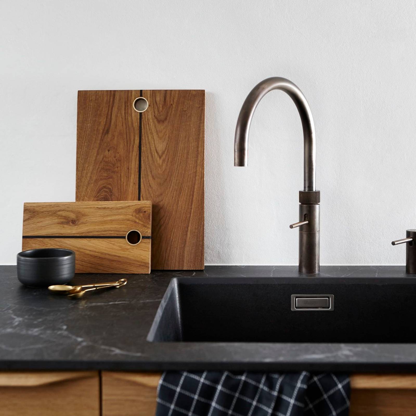 Everline trægreb sort quooker armatur