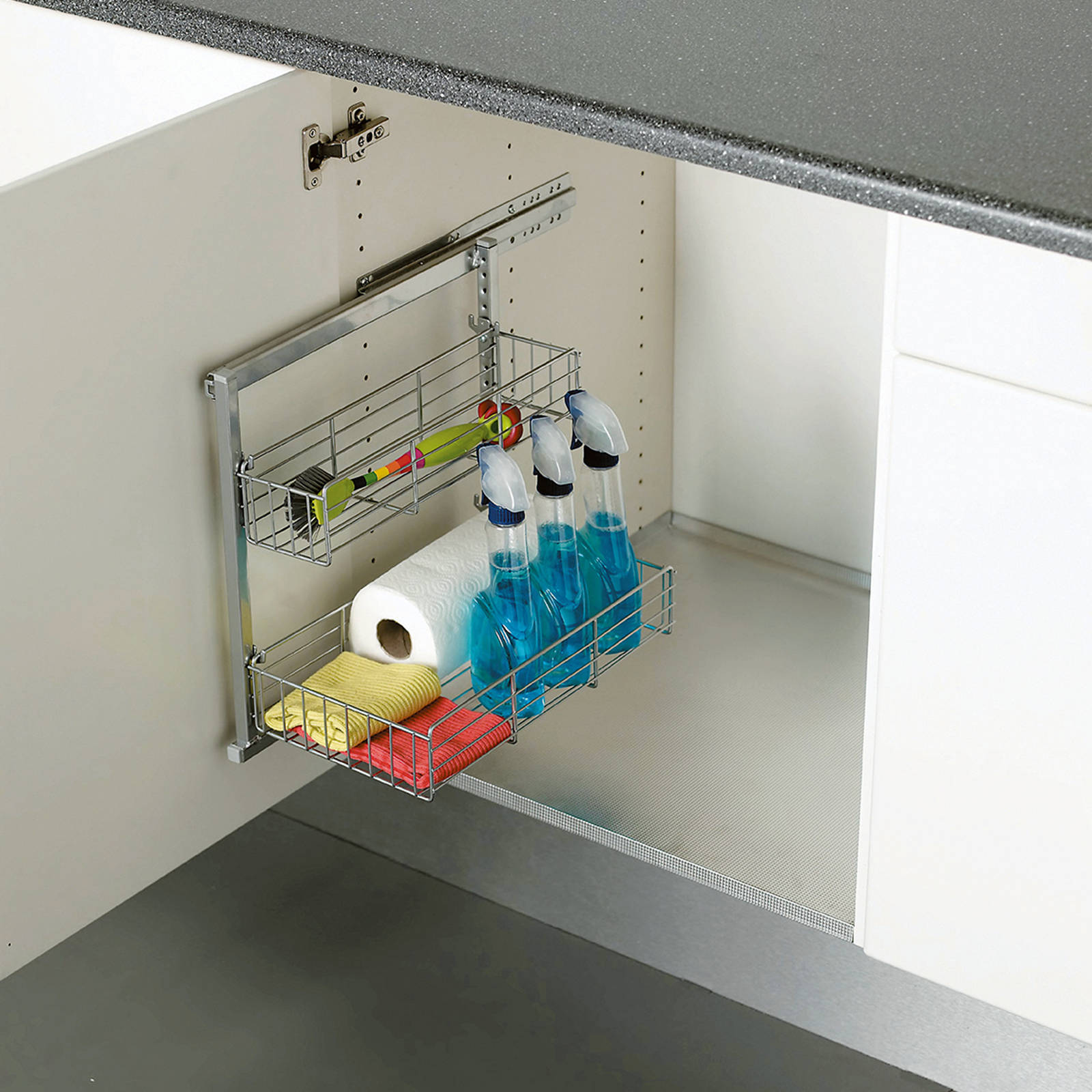 Leveres med 2 trådkurver. Minimum skapbredde er 30 cm.