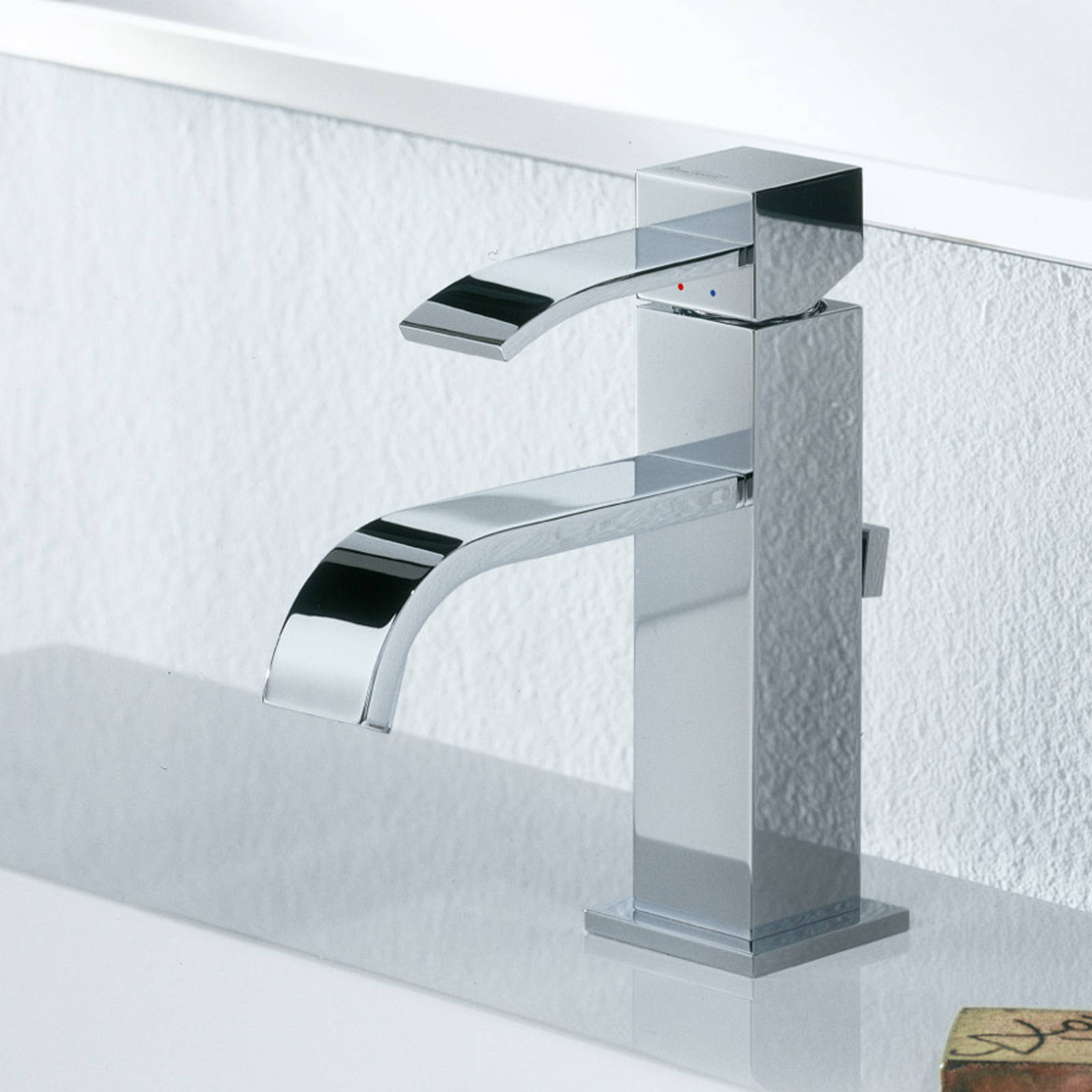 Newform badarmaturer