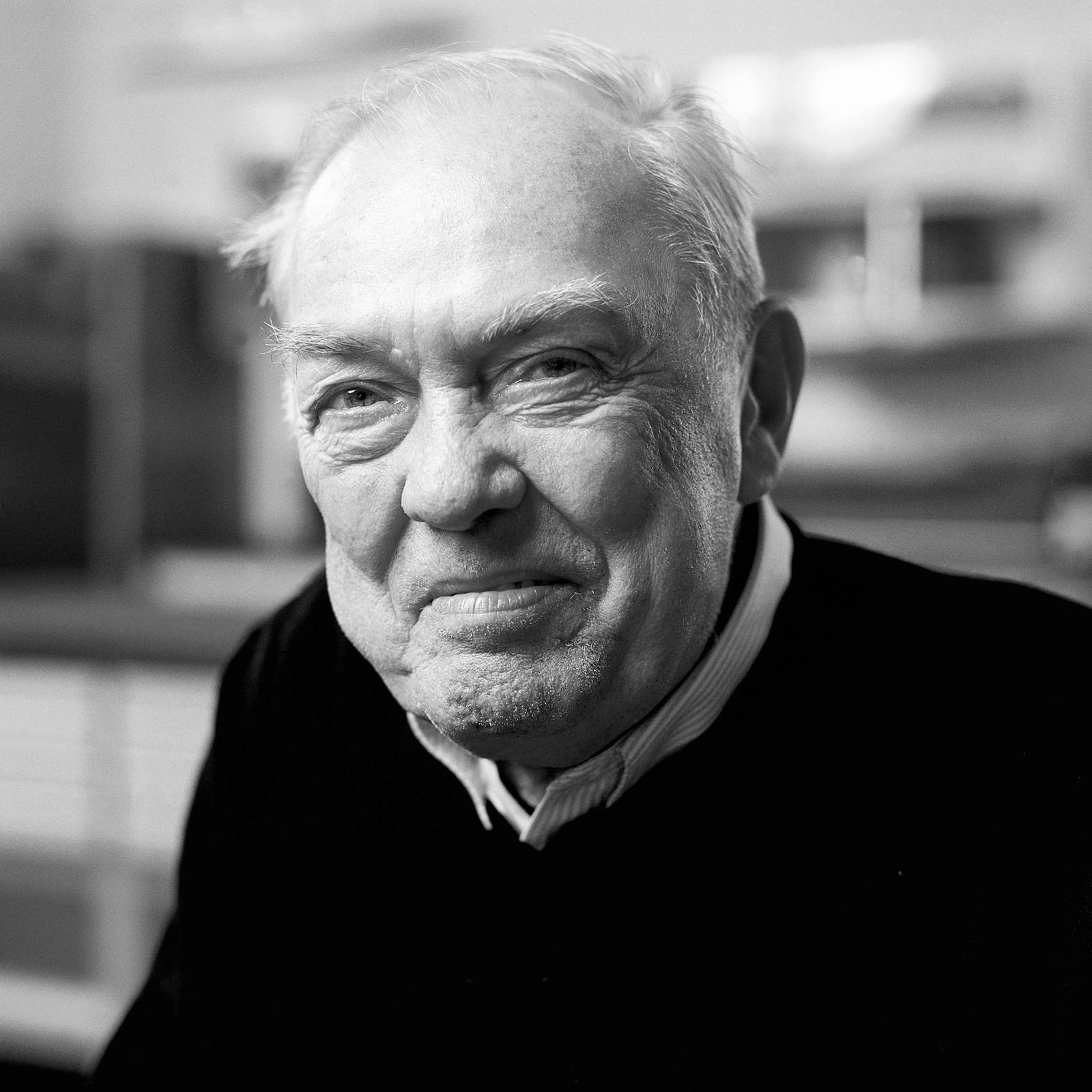 Ända sedan danska designern Arne Munch designade det ursprungliga klassiska köket 1968, har uno form ägnats åt att tillverka skräddarsydda kök.