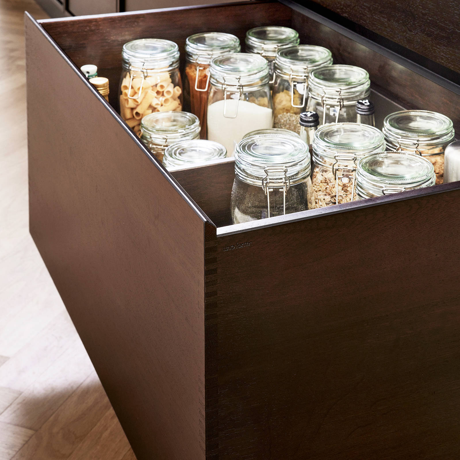 uno forms designers have developed extra tall drawers in the Copenhagen kitchen with an internal height of 34 cm