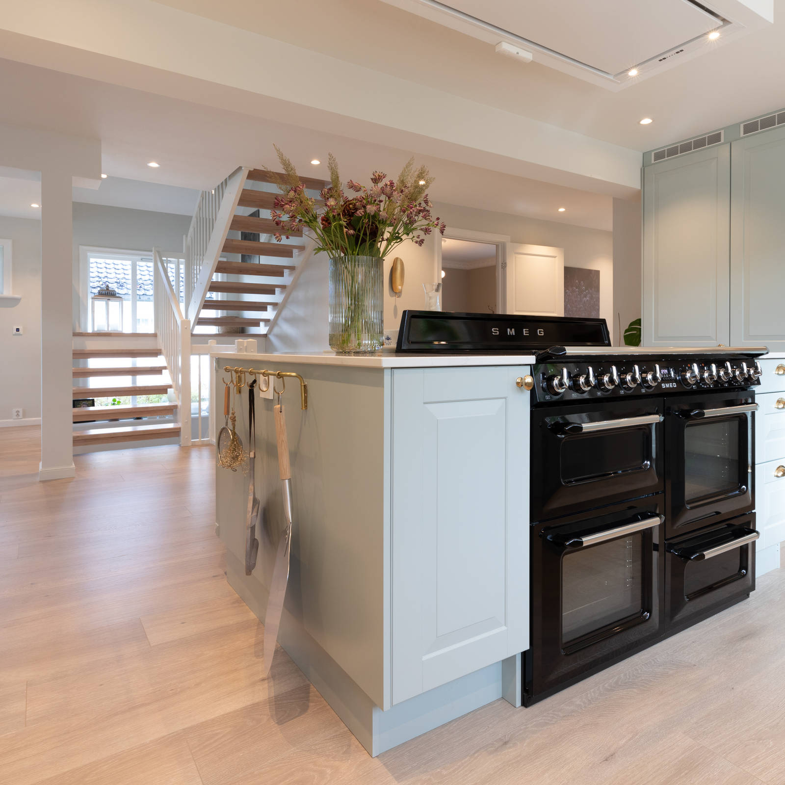 Nydelig Herregaards-kjøkken i fargen S2005-G10Y i privat hjem på Byåsen i Trondheim.