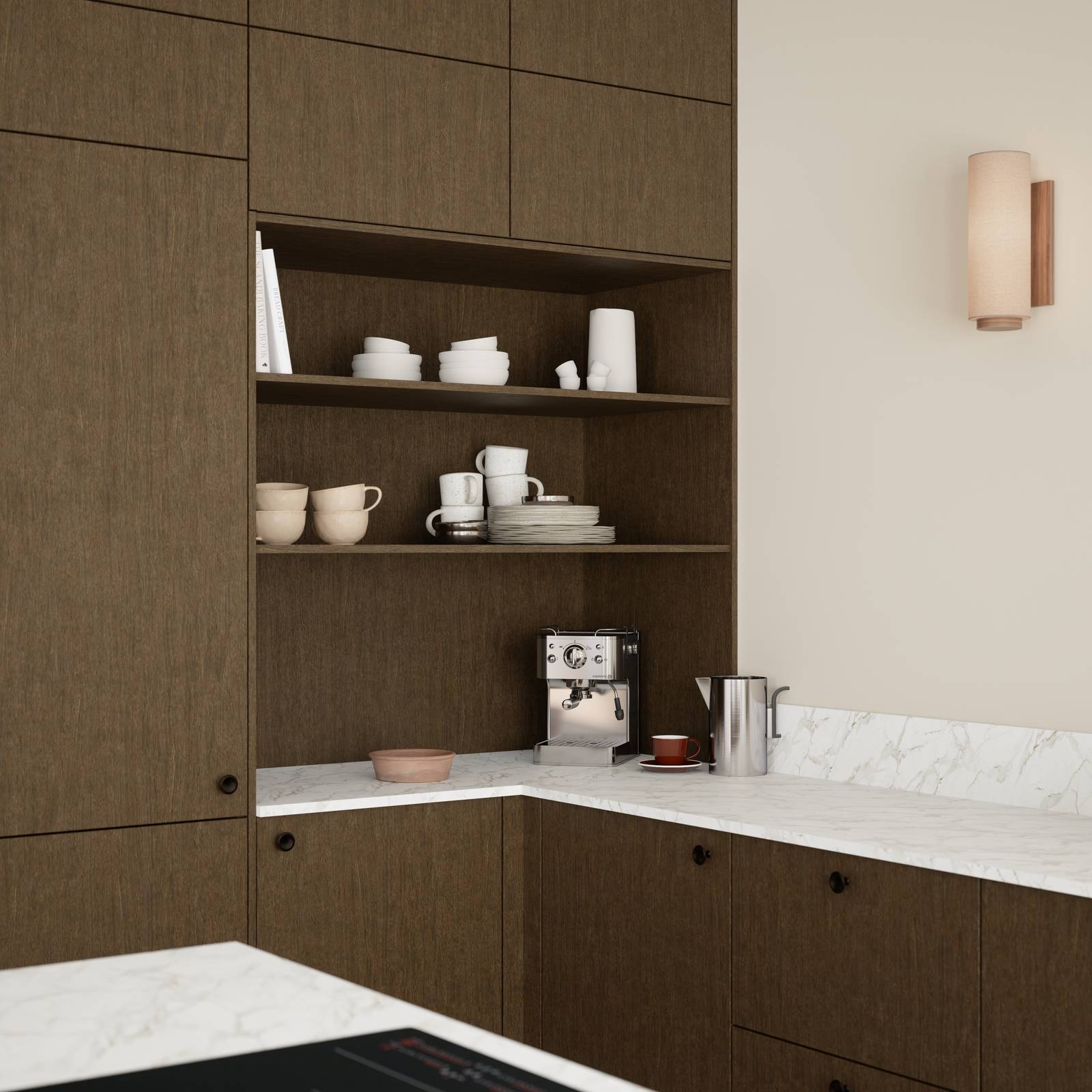 Favn er et kvalitetskjøkken inspirert av naturen. En vakker front i stående finer som gir hele kjøkkenet liv.