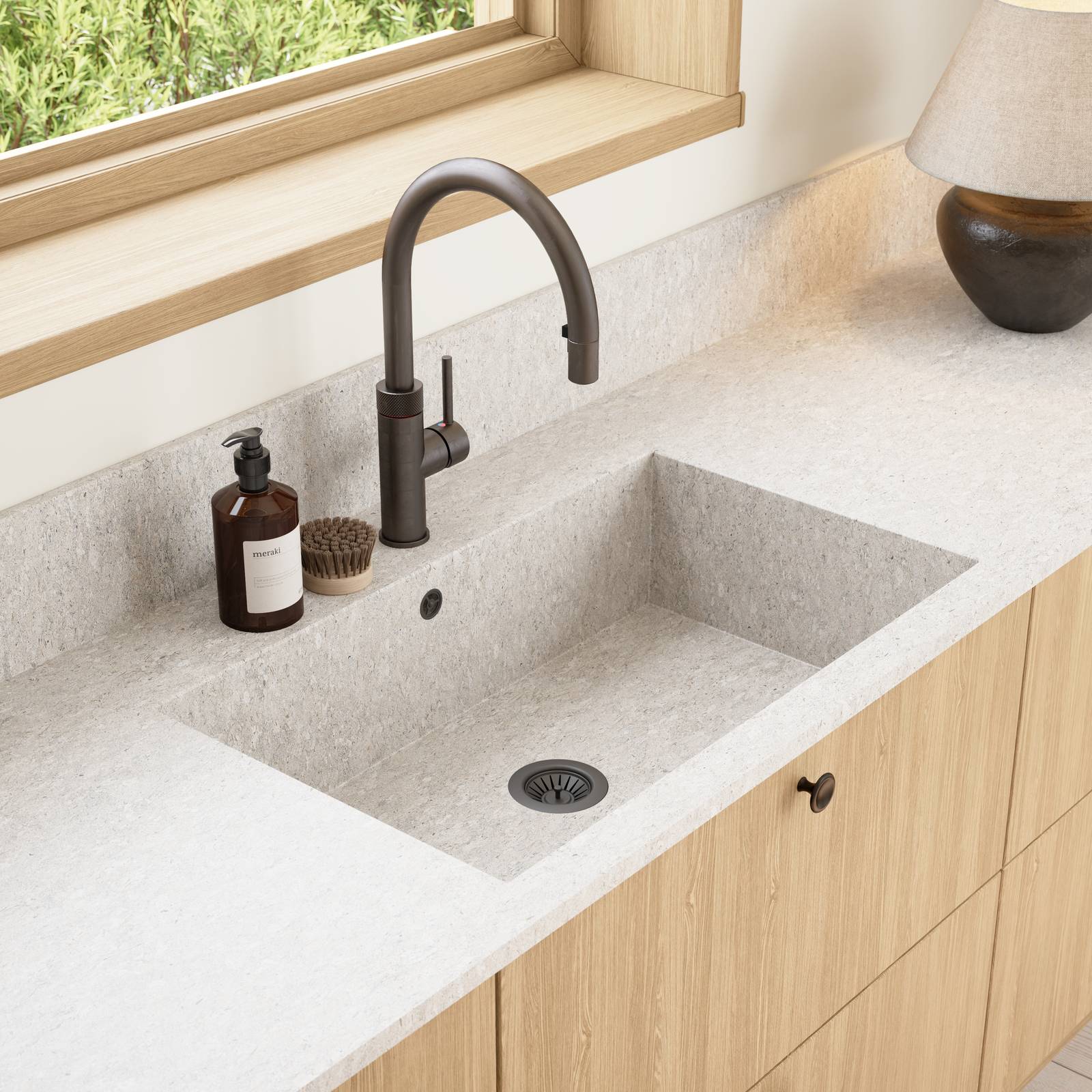 Favn er et kvalitetskjøkken inspirert av naturen. En vakker front i stående finer som gir hele kjøkkenet liv.